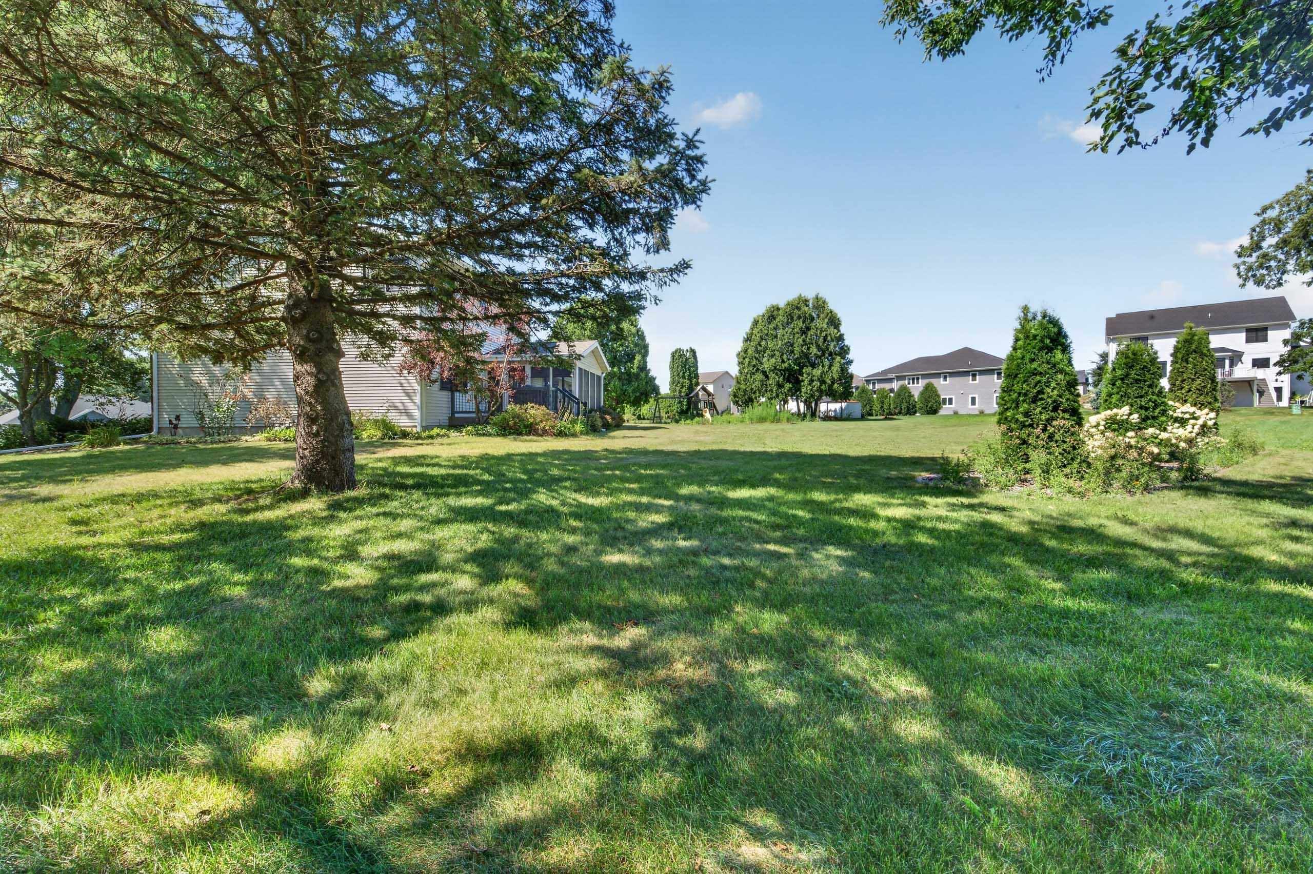 4552 Falcon Court