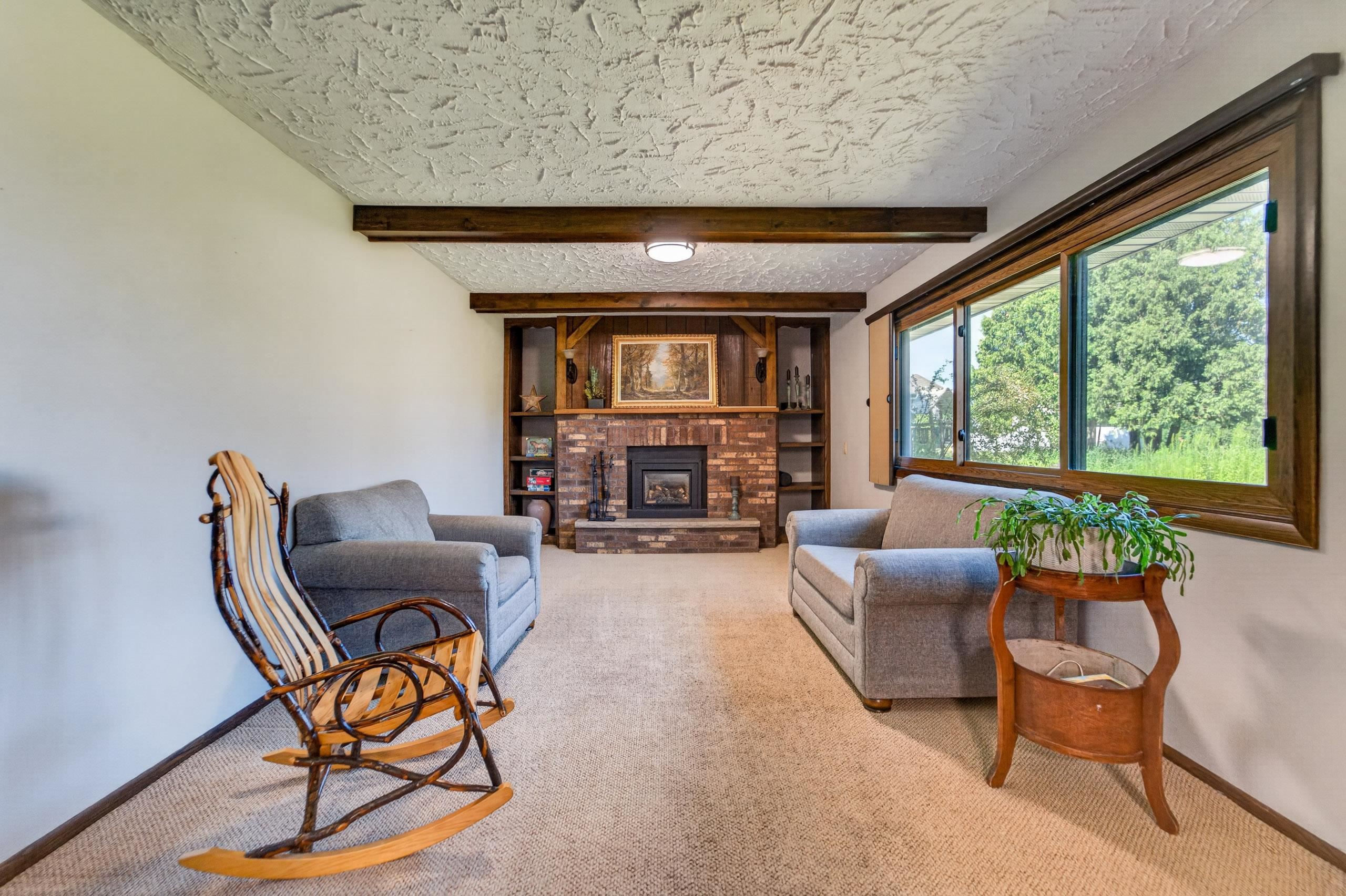 4552 Falcon Court