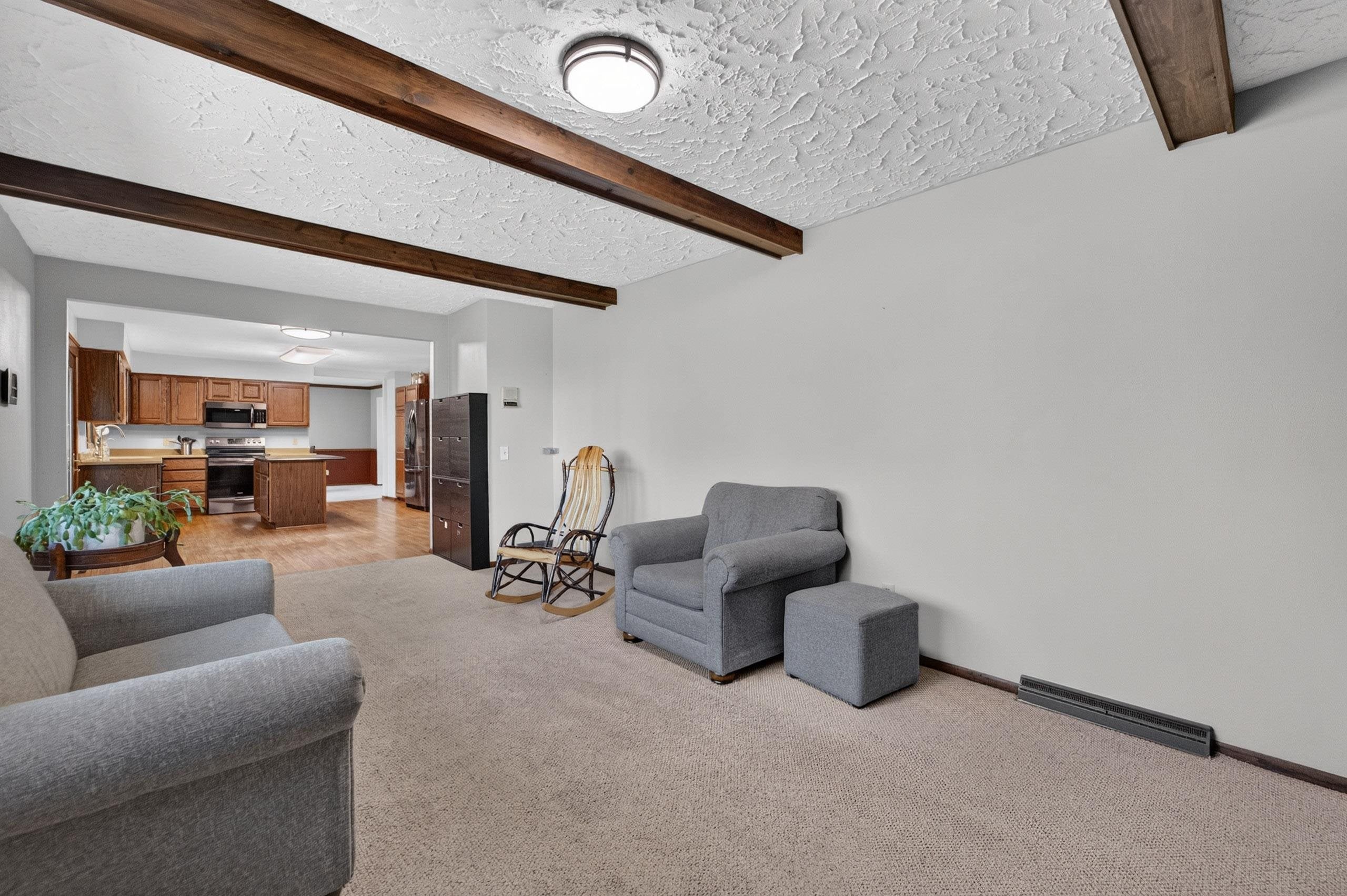 4552 Falcon Court