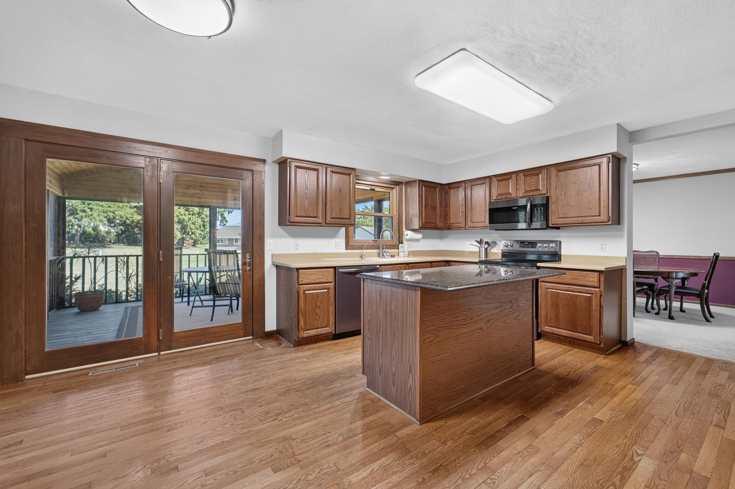 4552 Falcon Court