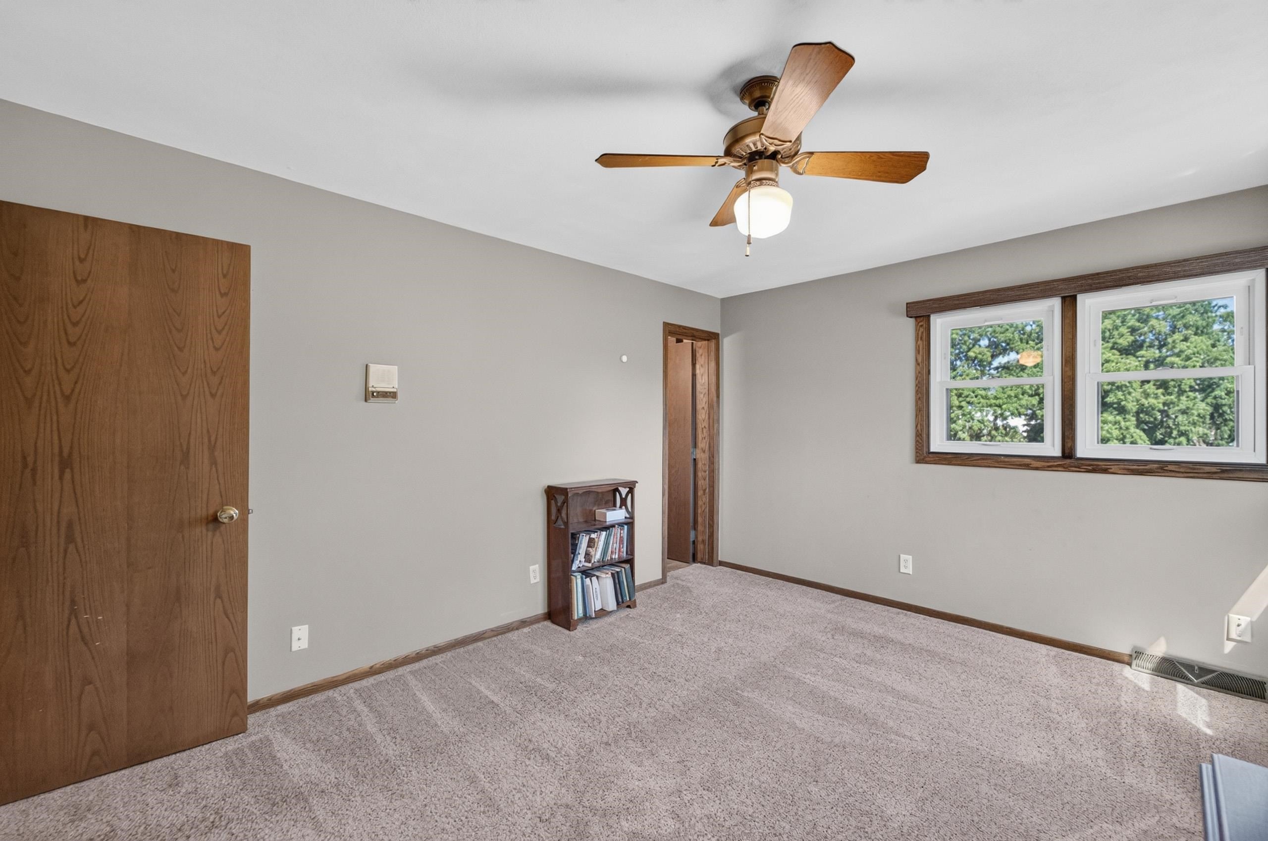 4552 Falcon Court
