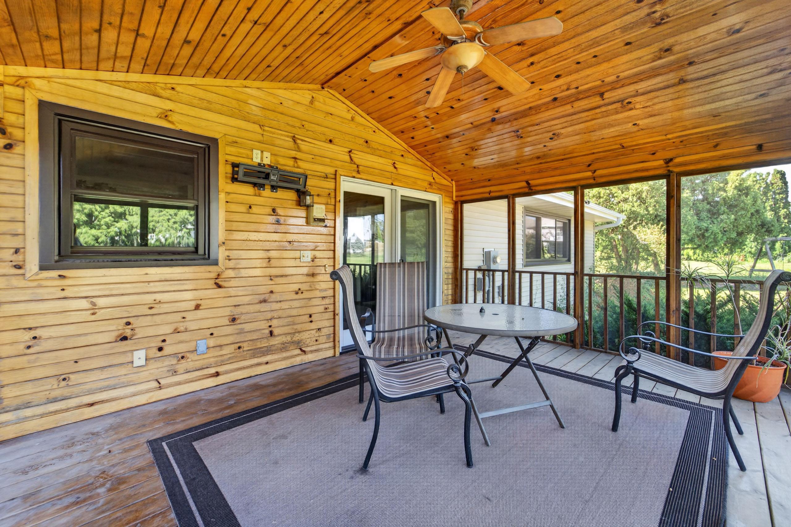 4552 Falcon Court