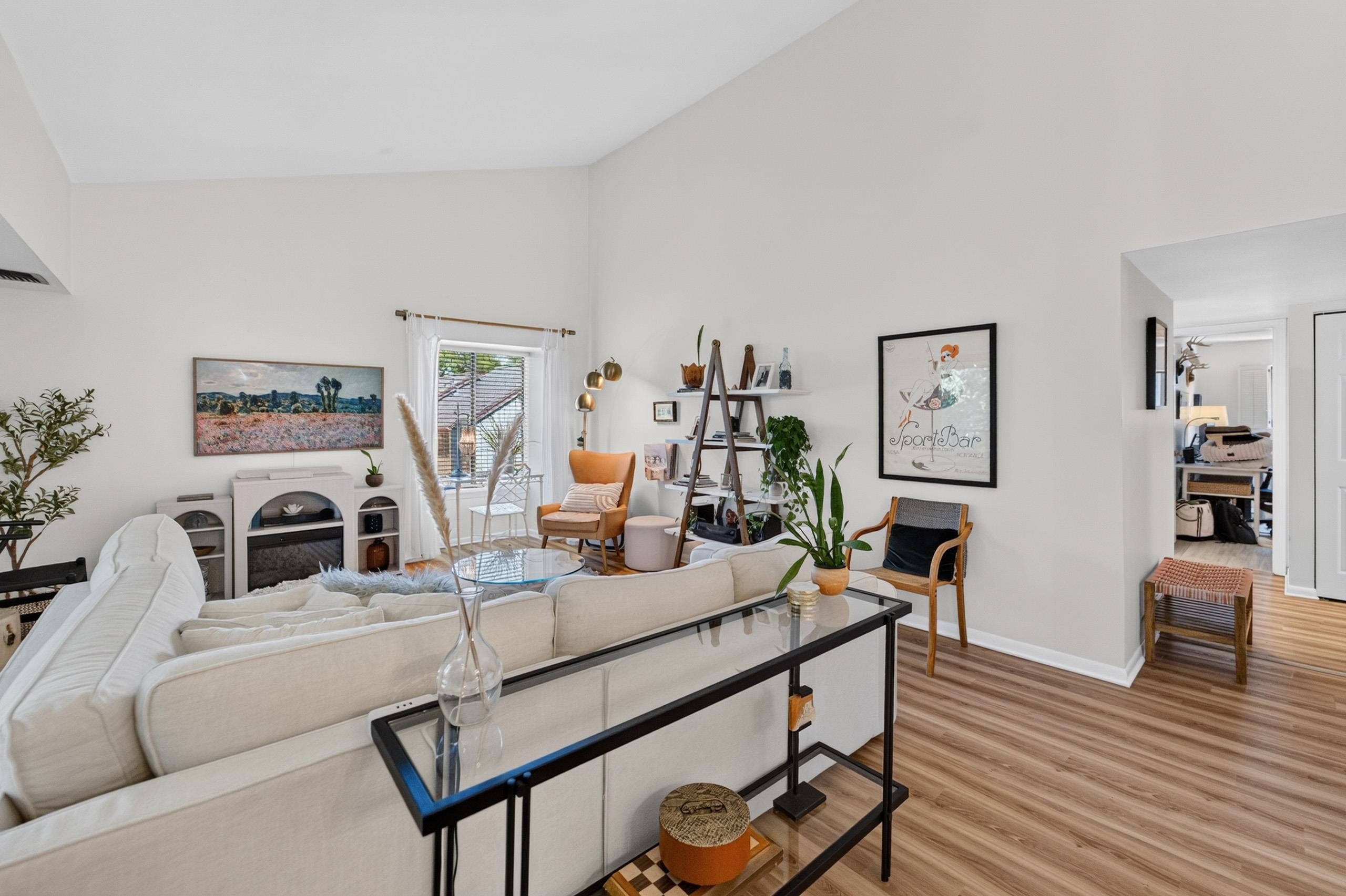 2805 Century Harbor Road 4