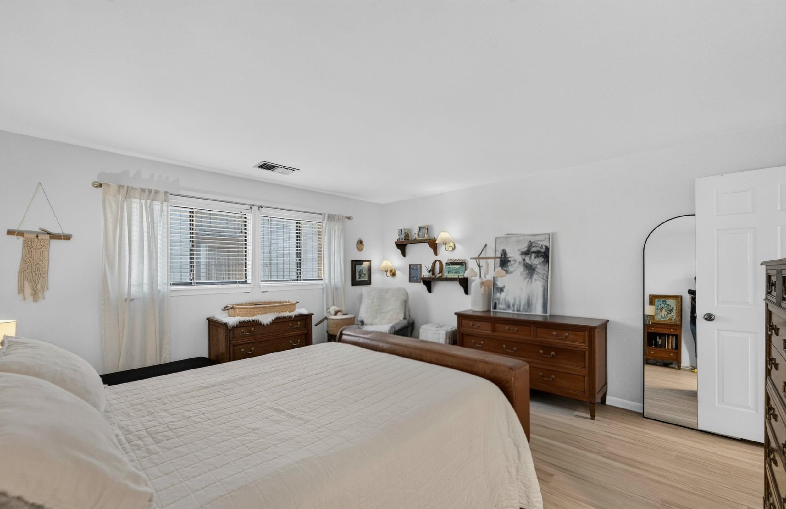 2805 Century Harbor Road 4