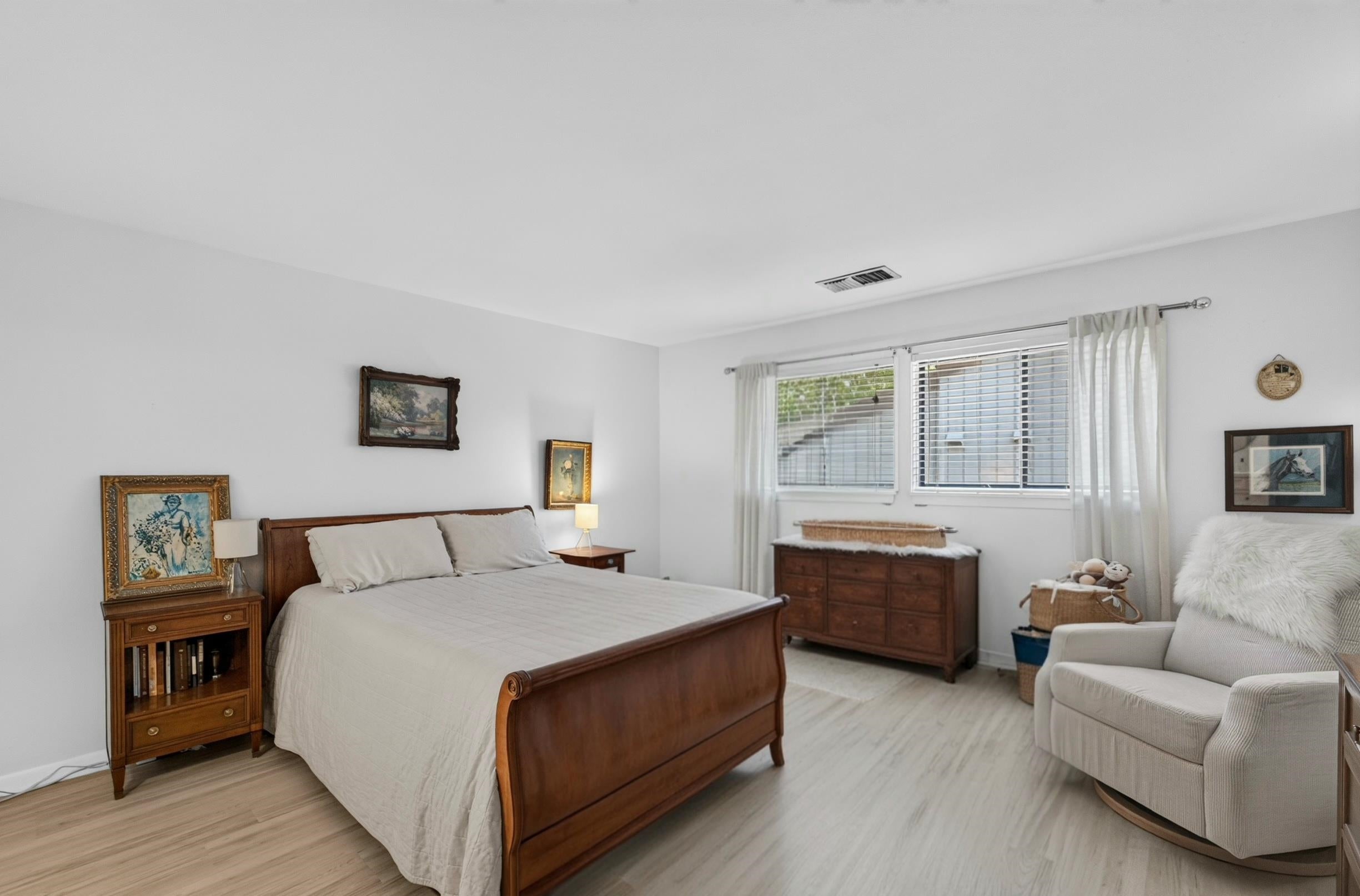 2805 Century Harbor Road 4
