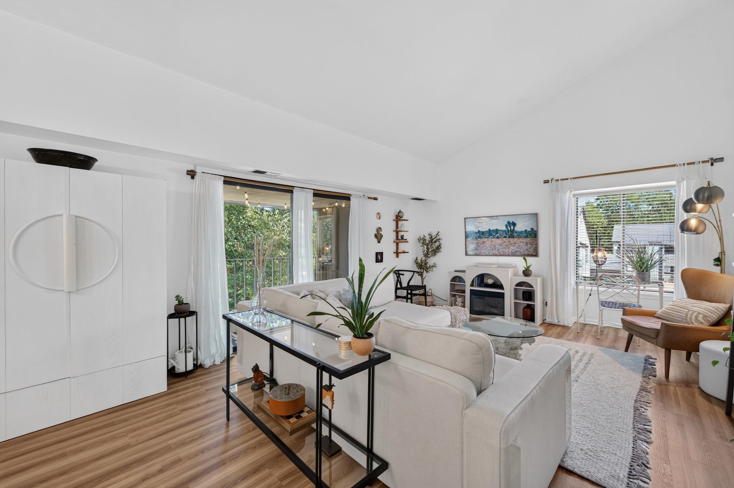 2805 Century Harbor Road 4