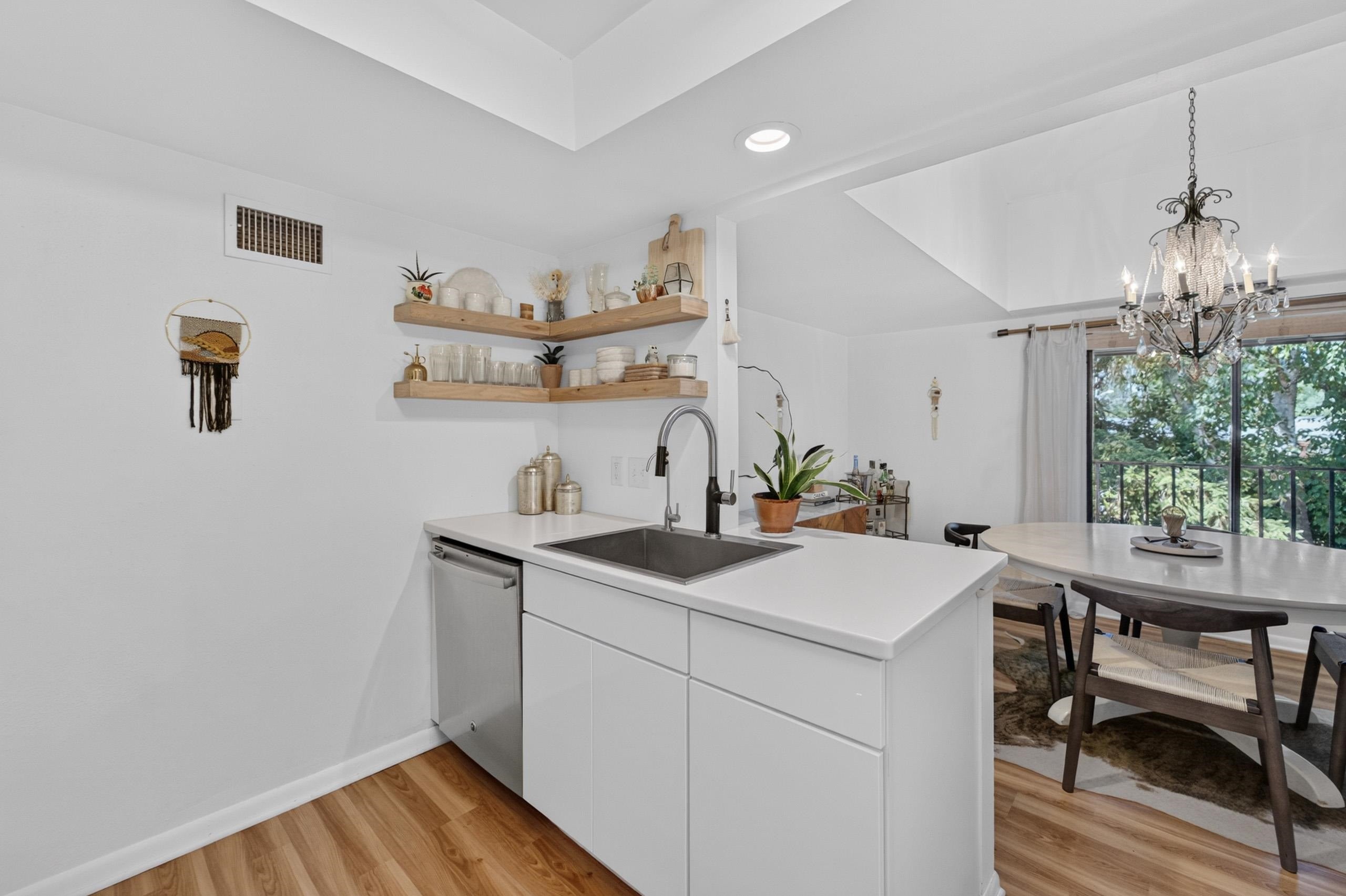 2805 Century Harbor Road 4