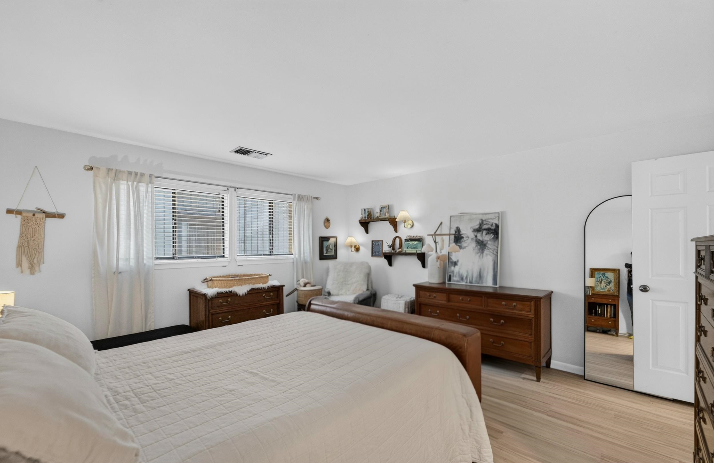 2805 Century Harbor Road 4