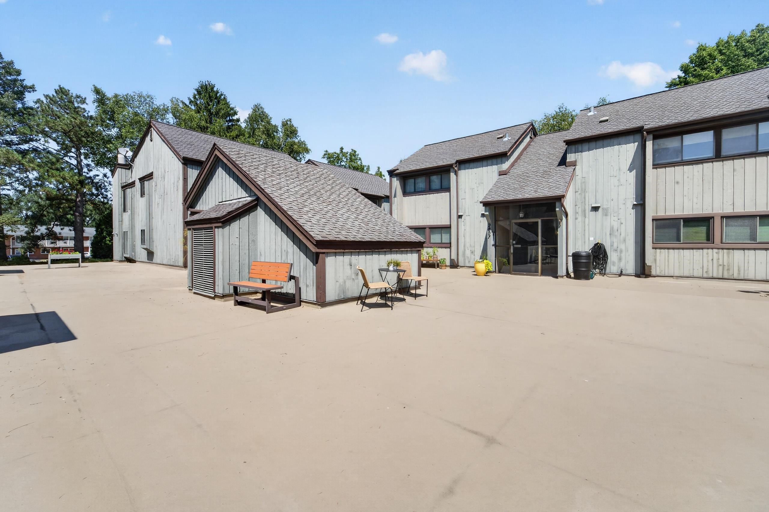 2805 Century Harbor Road 4