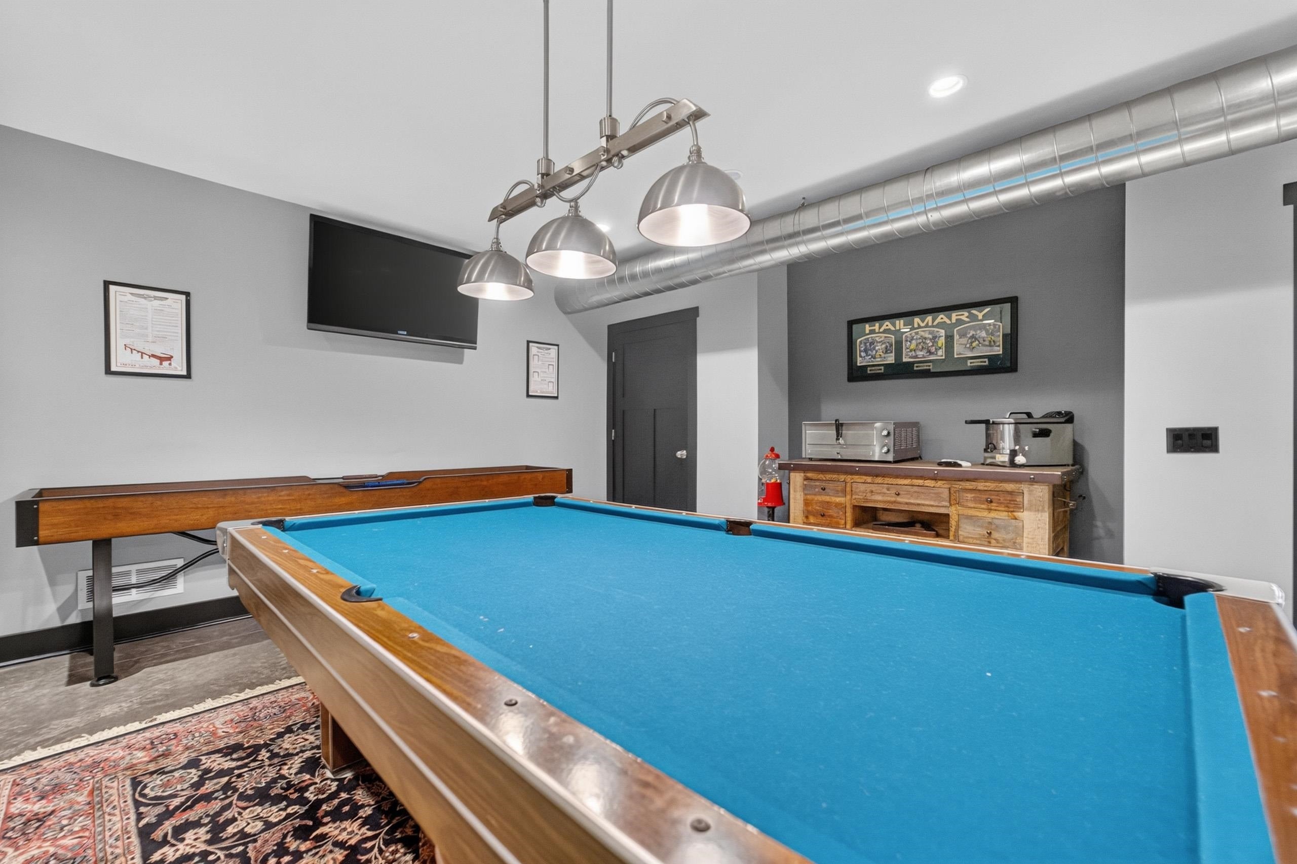 6444 Irving Drive