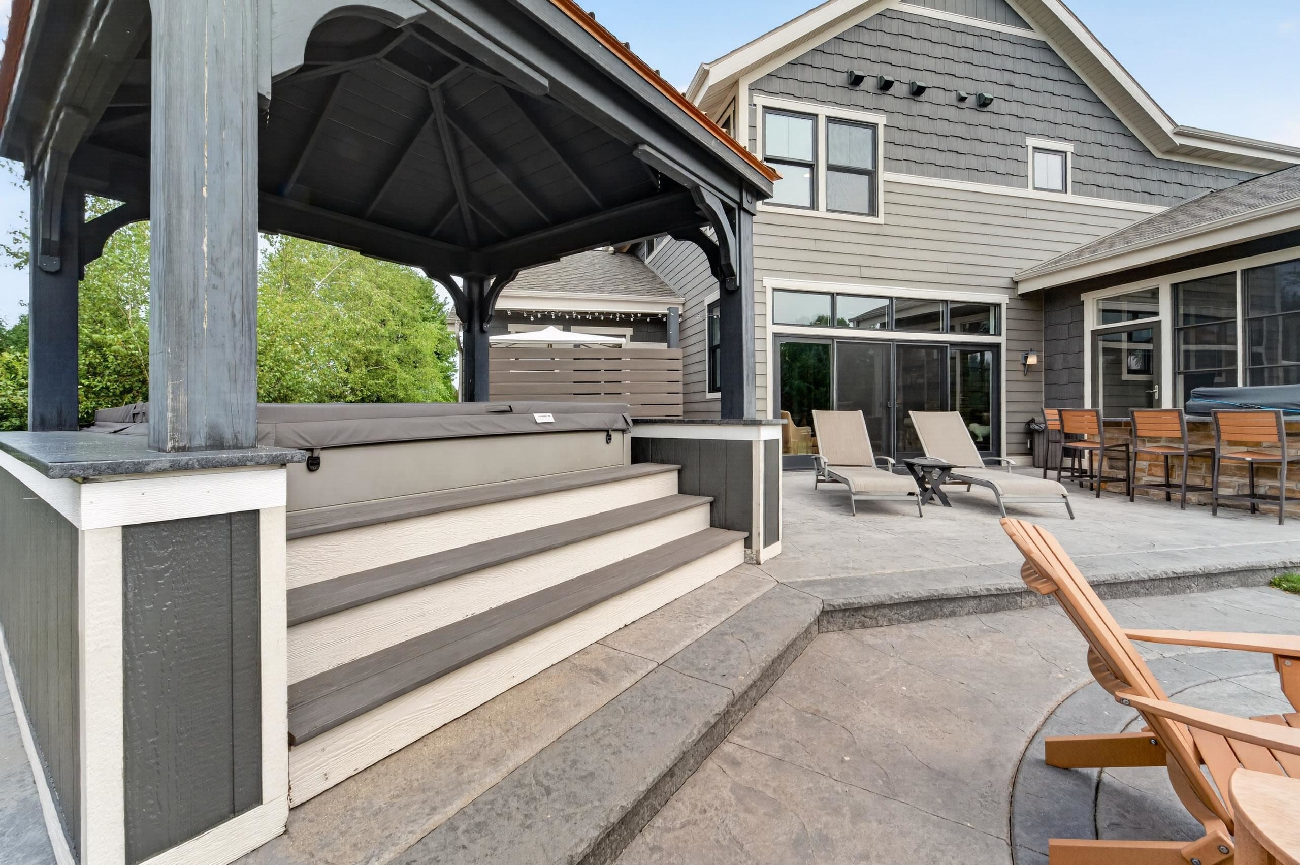6444 Irving Drive