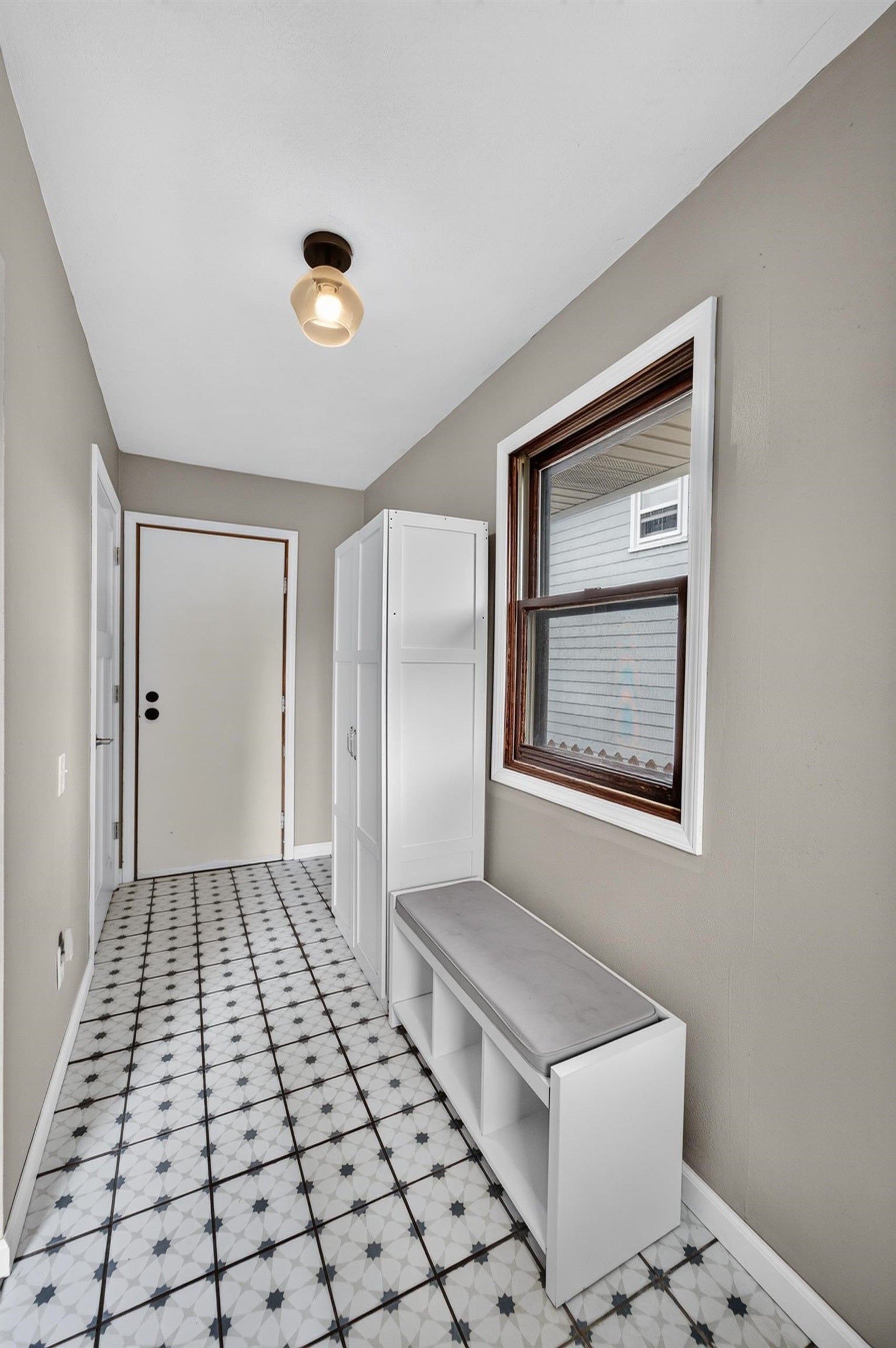106 W 2nd Street