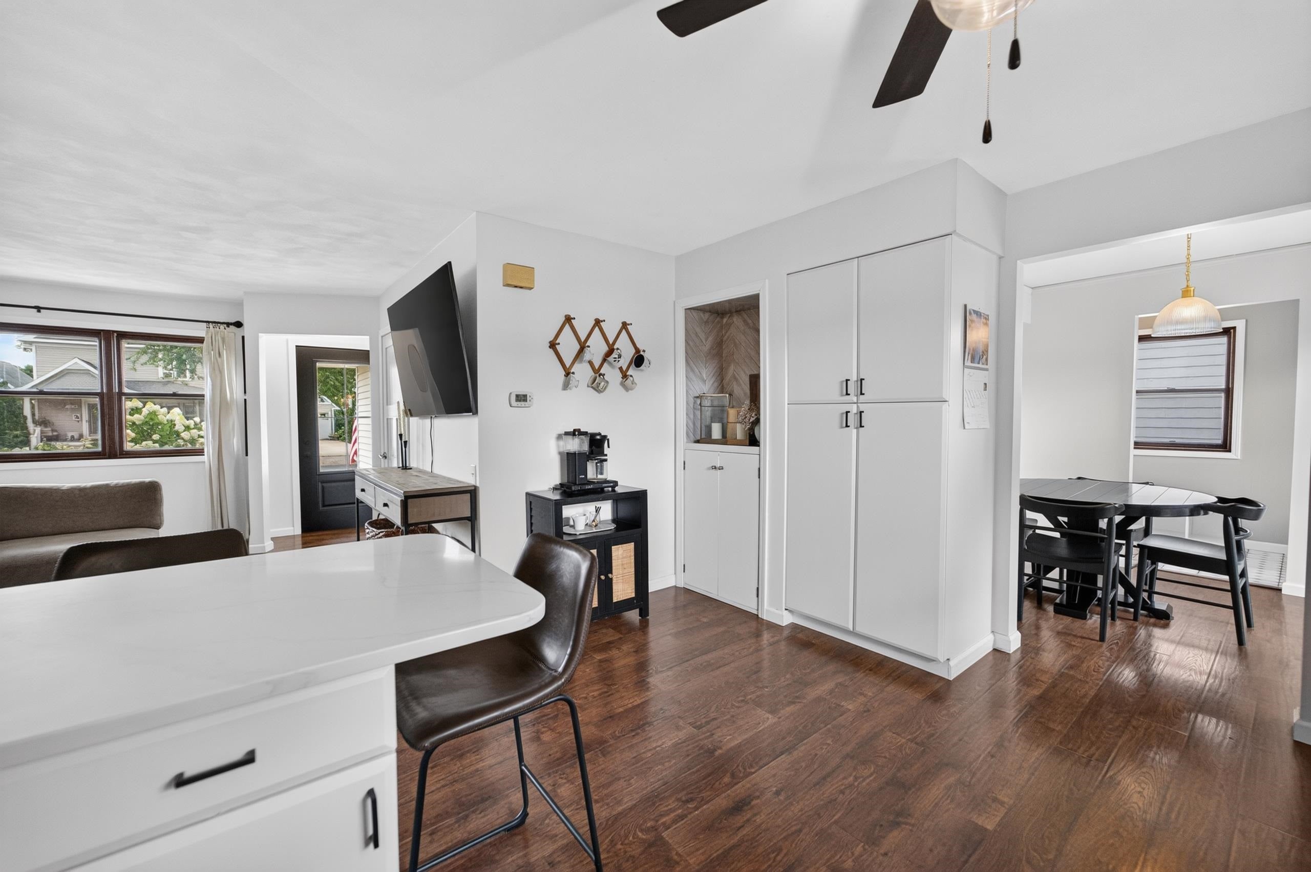 106 W 2nd Street