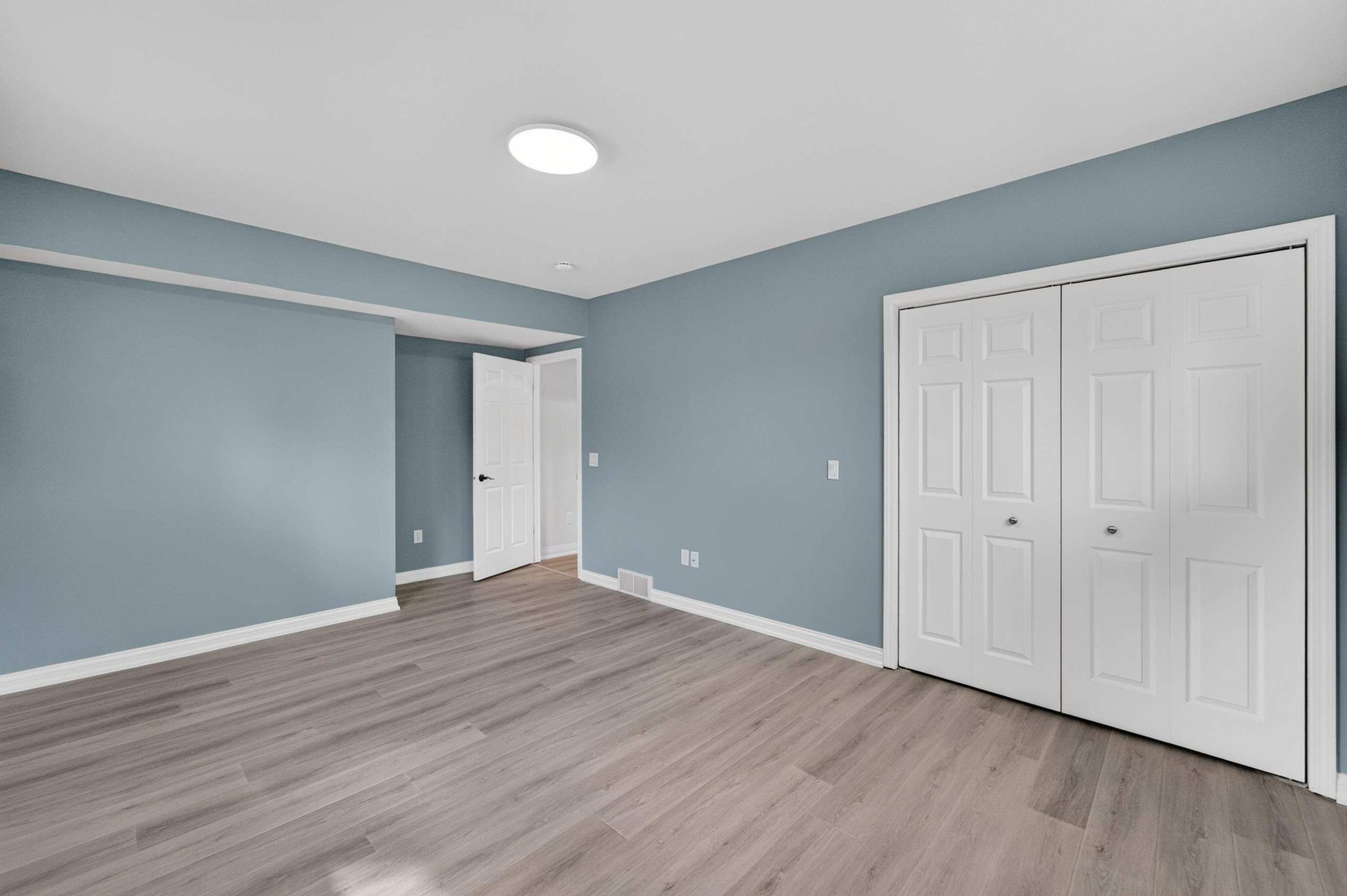949 Halcyon Days Court