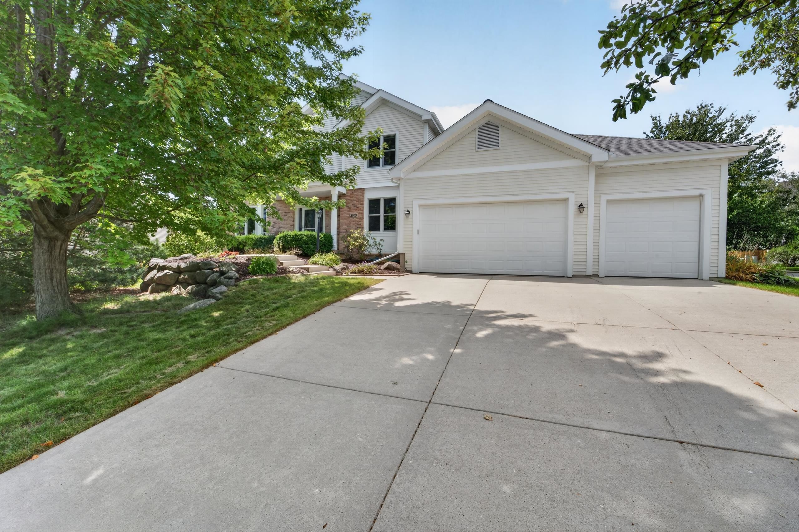 3009 Rosecommon Terrace