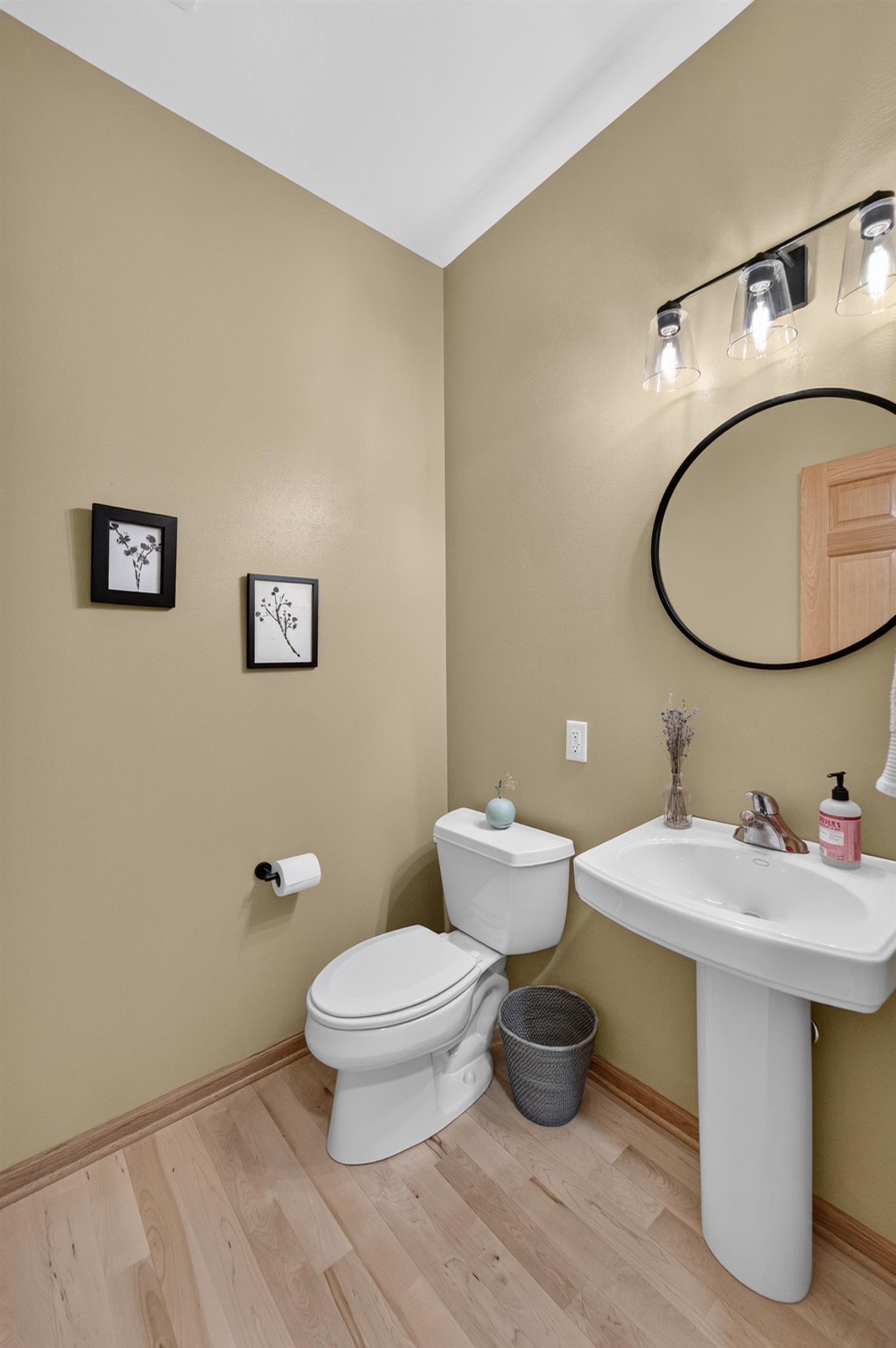 3009 Rosecommon Terrace