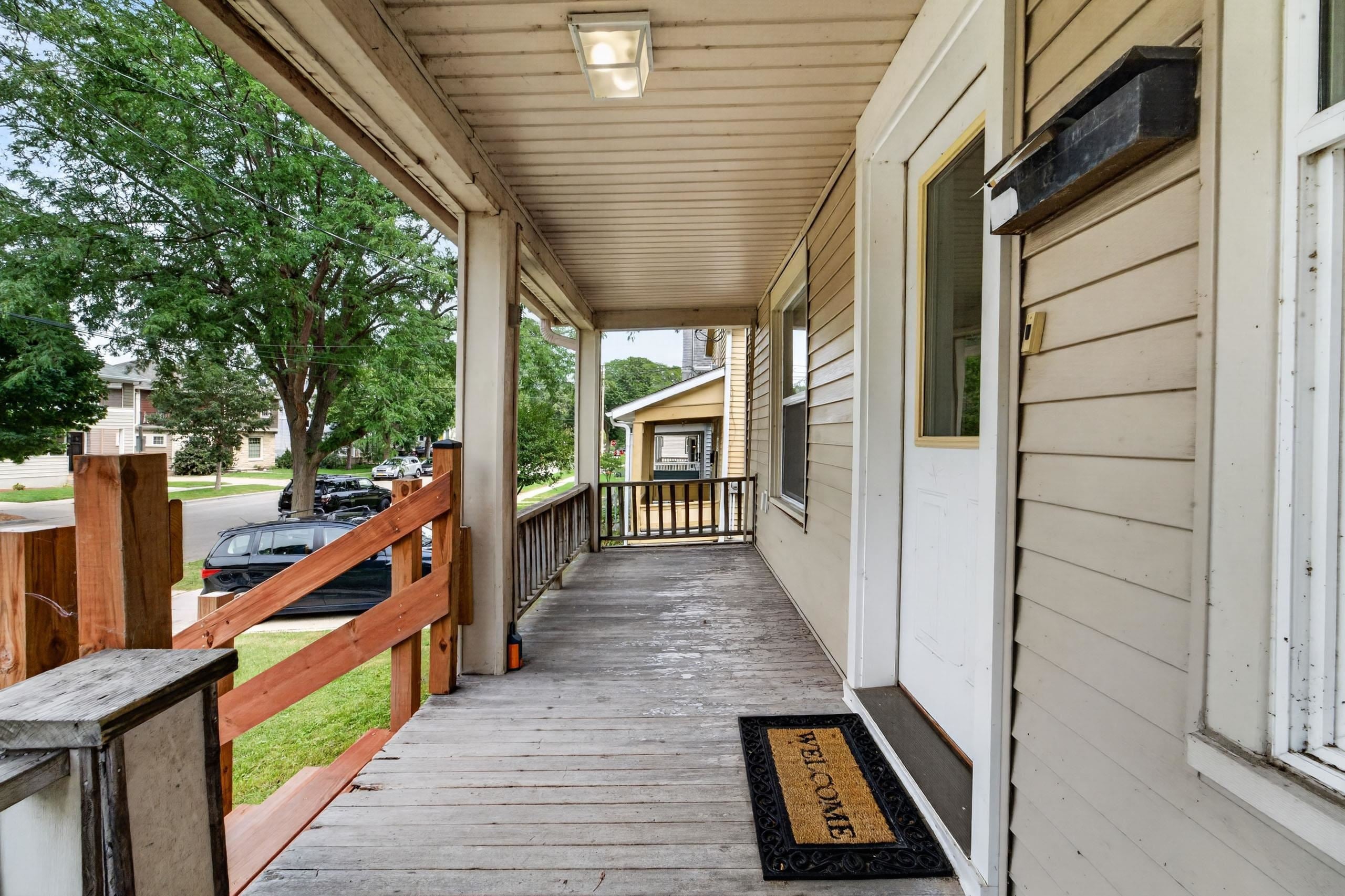1123 Emerald Street