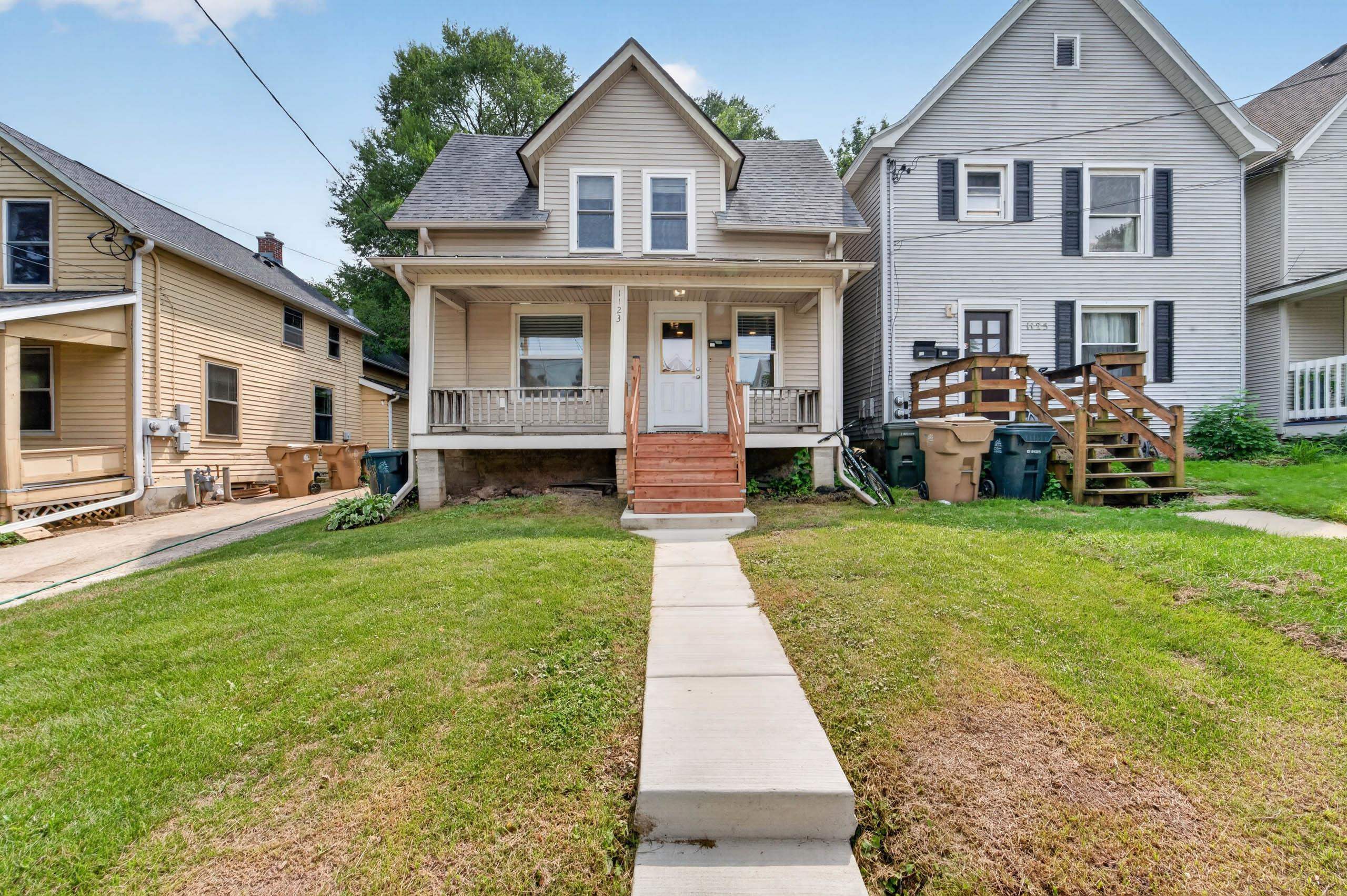 1123 Emerald Street