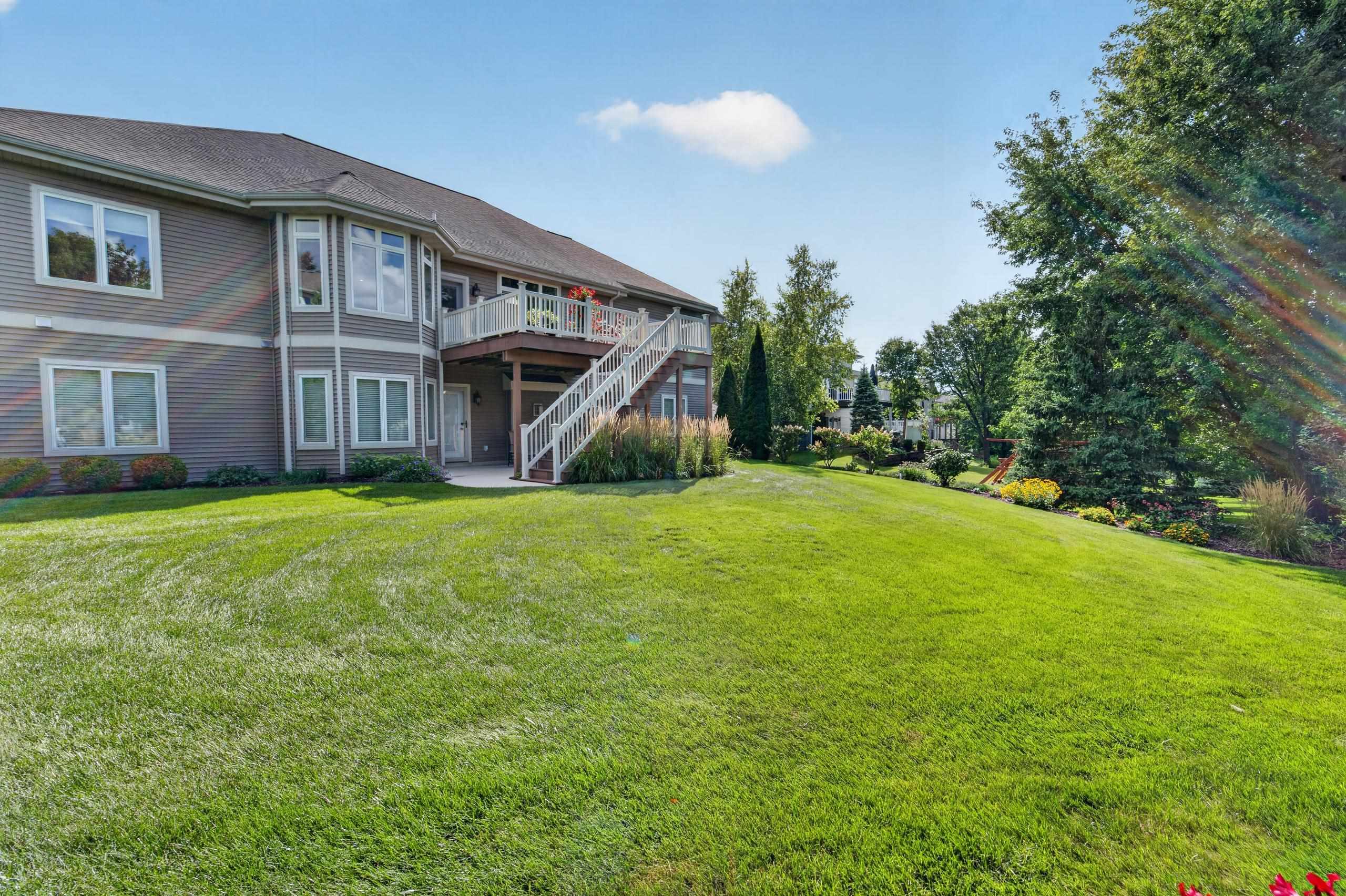 100 Autumnwood Circle