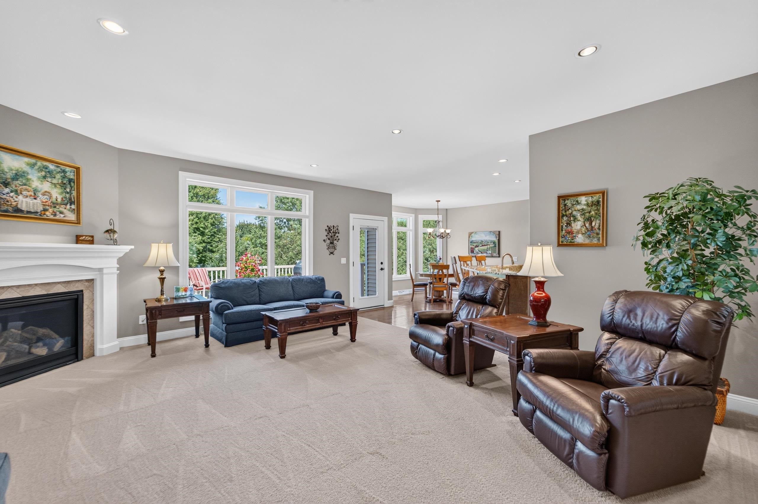 100 Autumnwood Circle