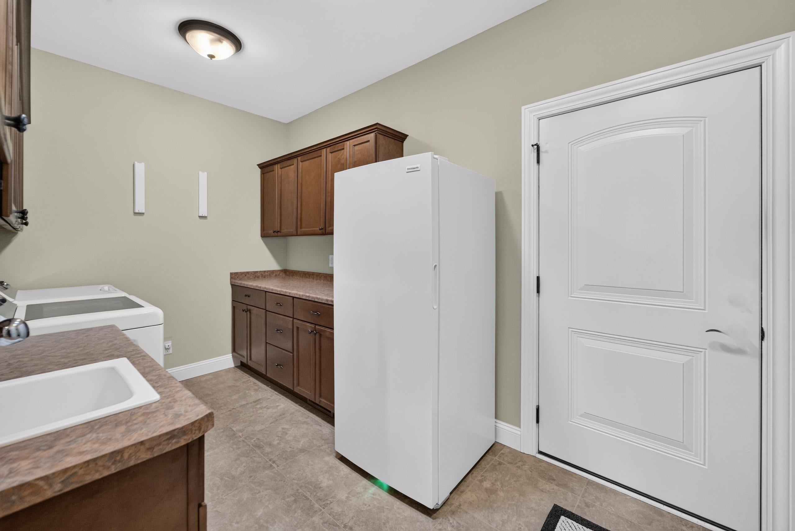 100 Autumnwood Circle