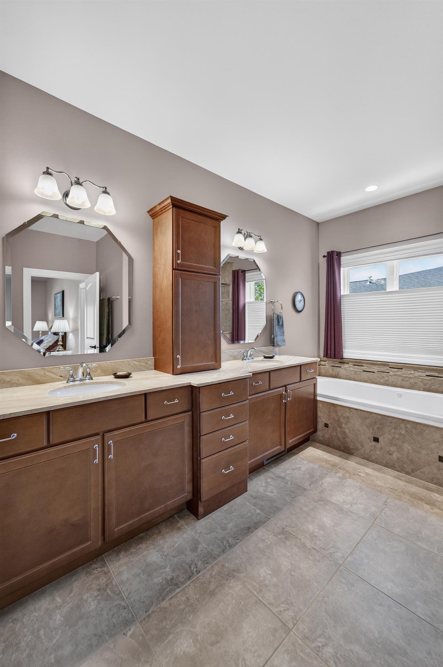 100 Autumnwood Circle