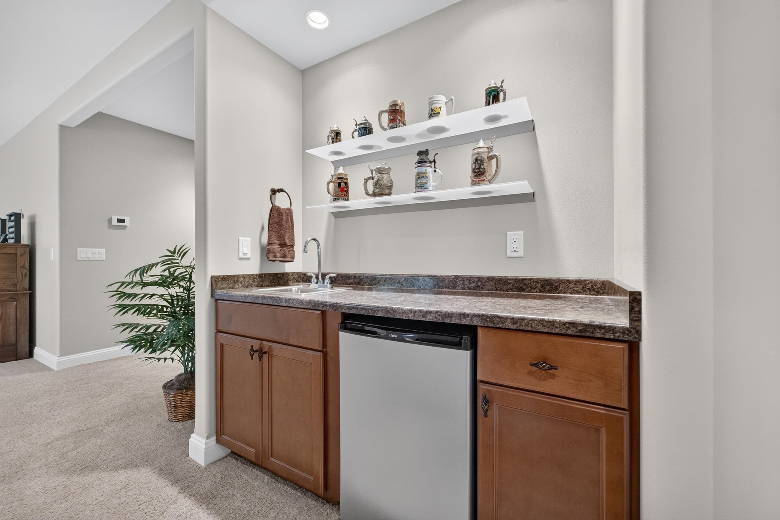 100 Autumnwood Circle