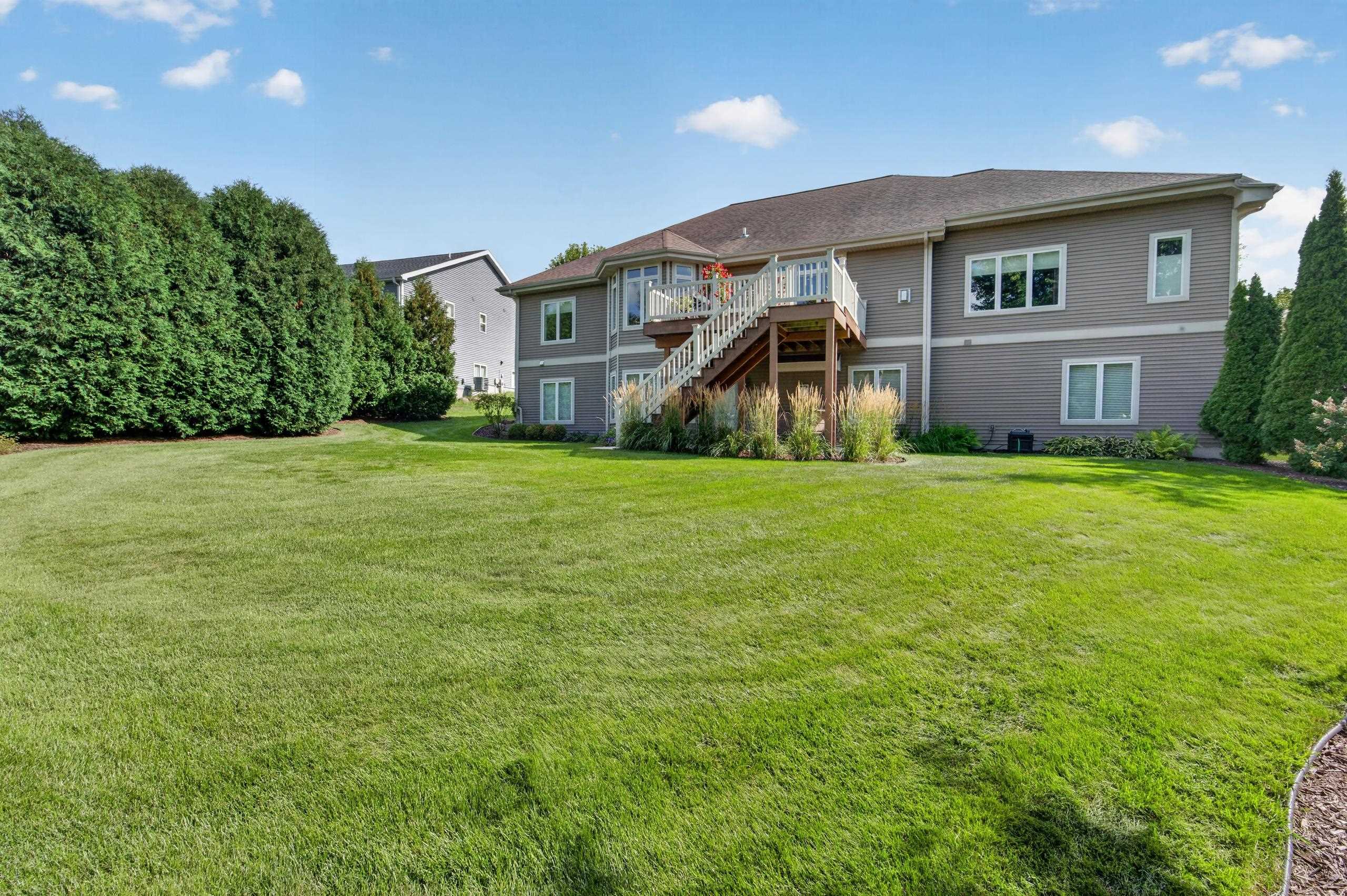 100 Autumnwood Circle