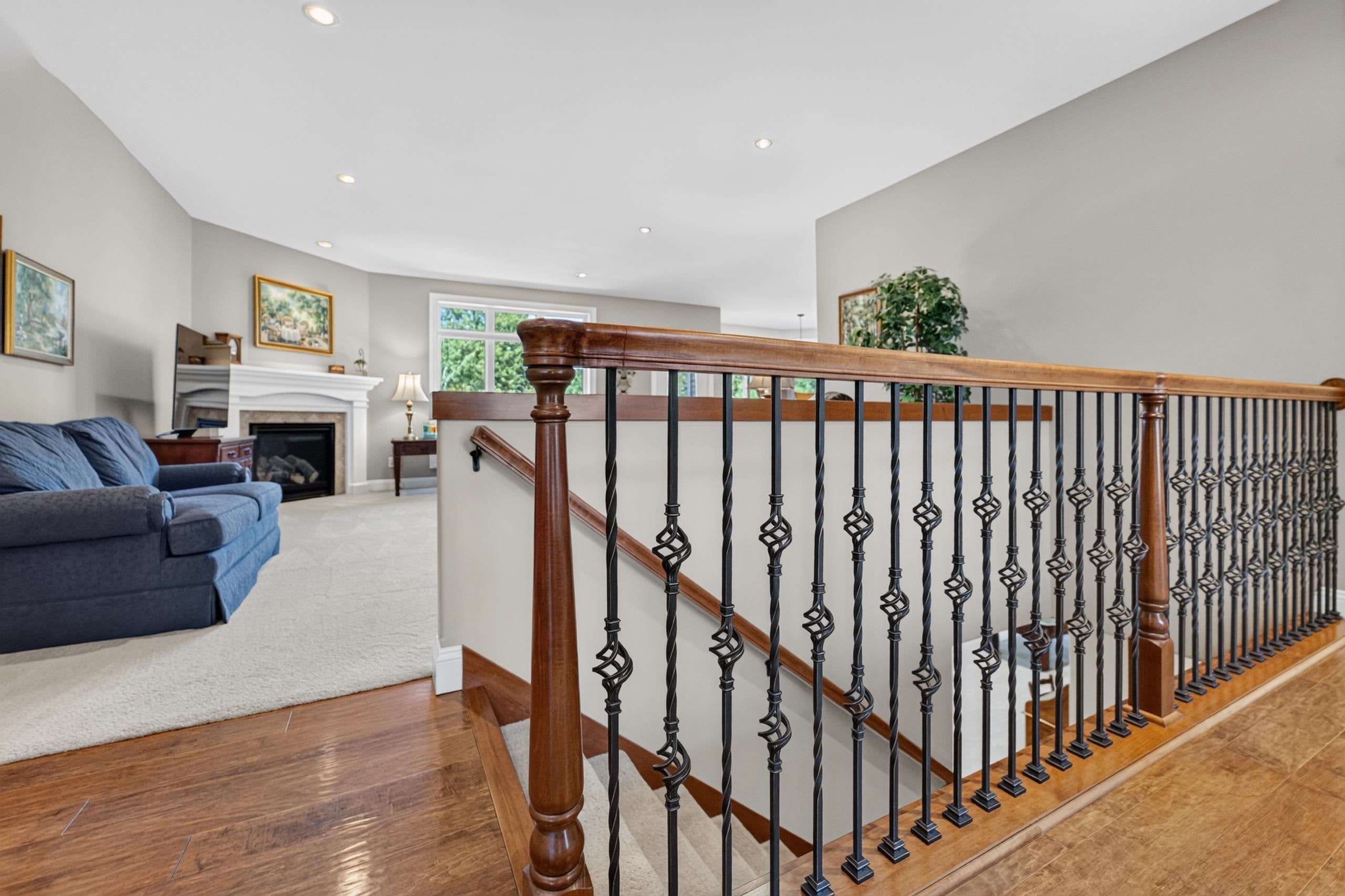 100 Autumnwood Circle