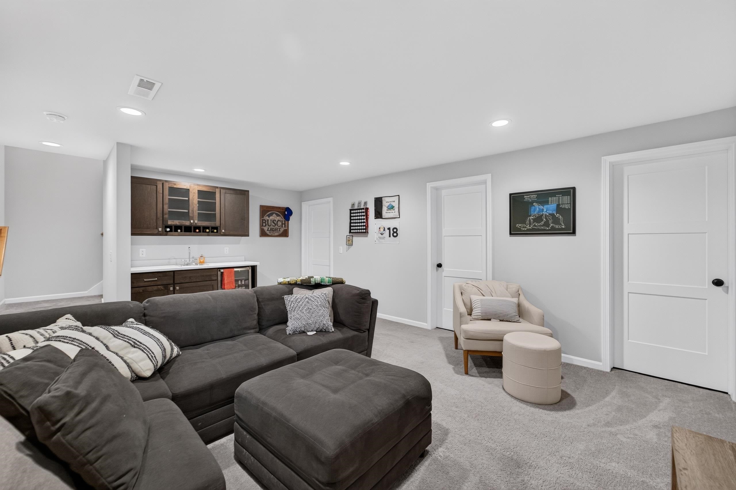 9318 Highland Gate Way