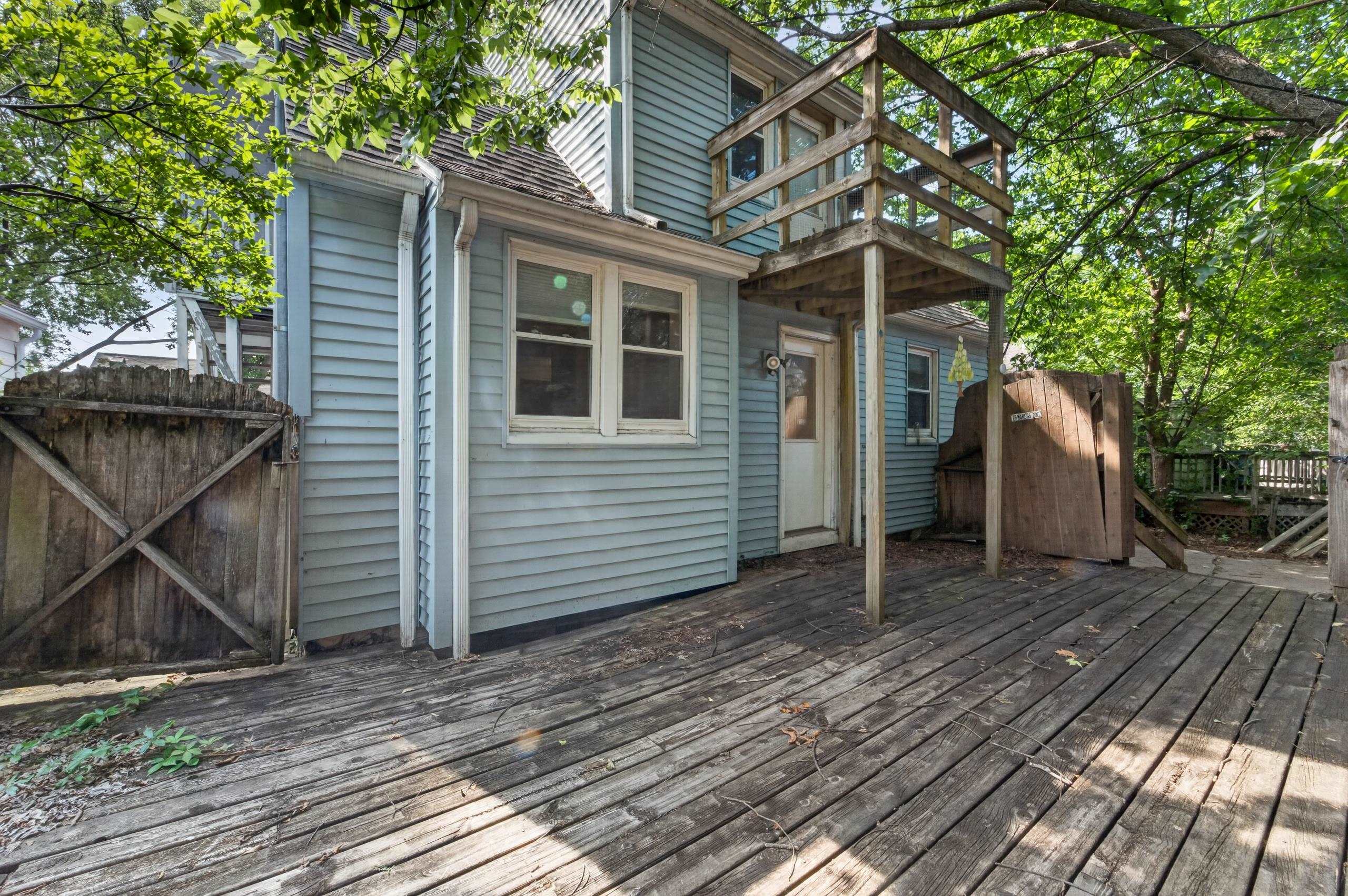 409 Stang Street