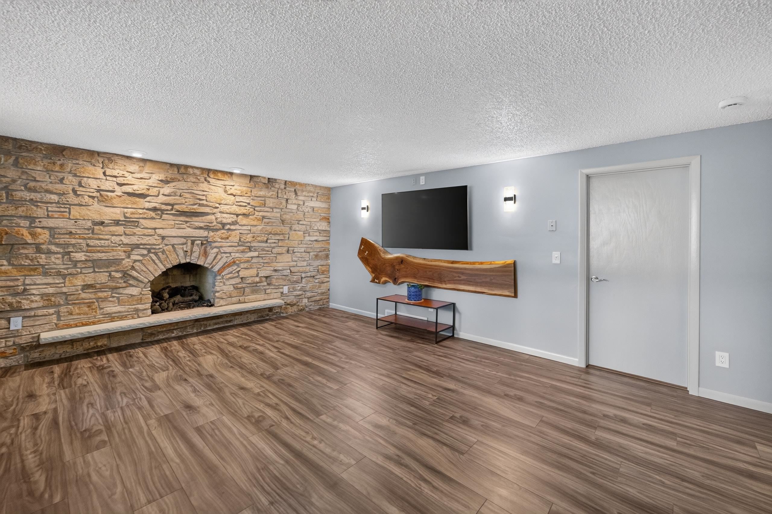 514 Valley Road