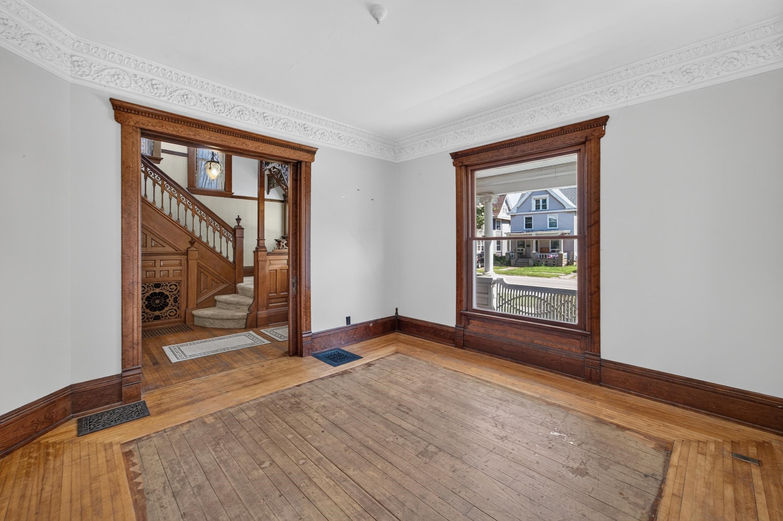 954 Bluff Street