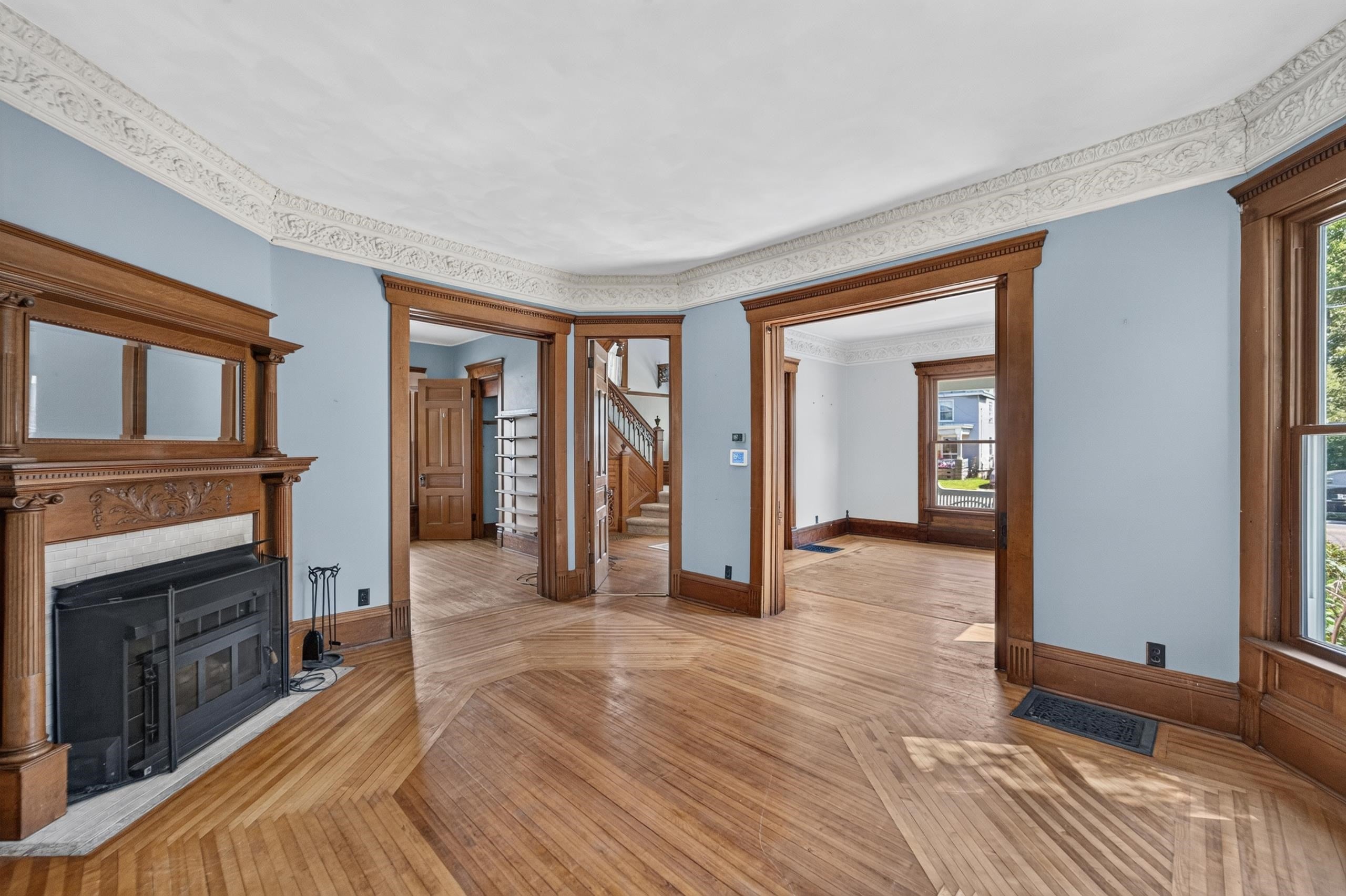 954 Bluff Street