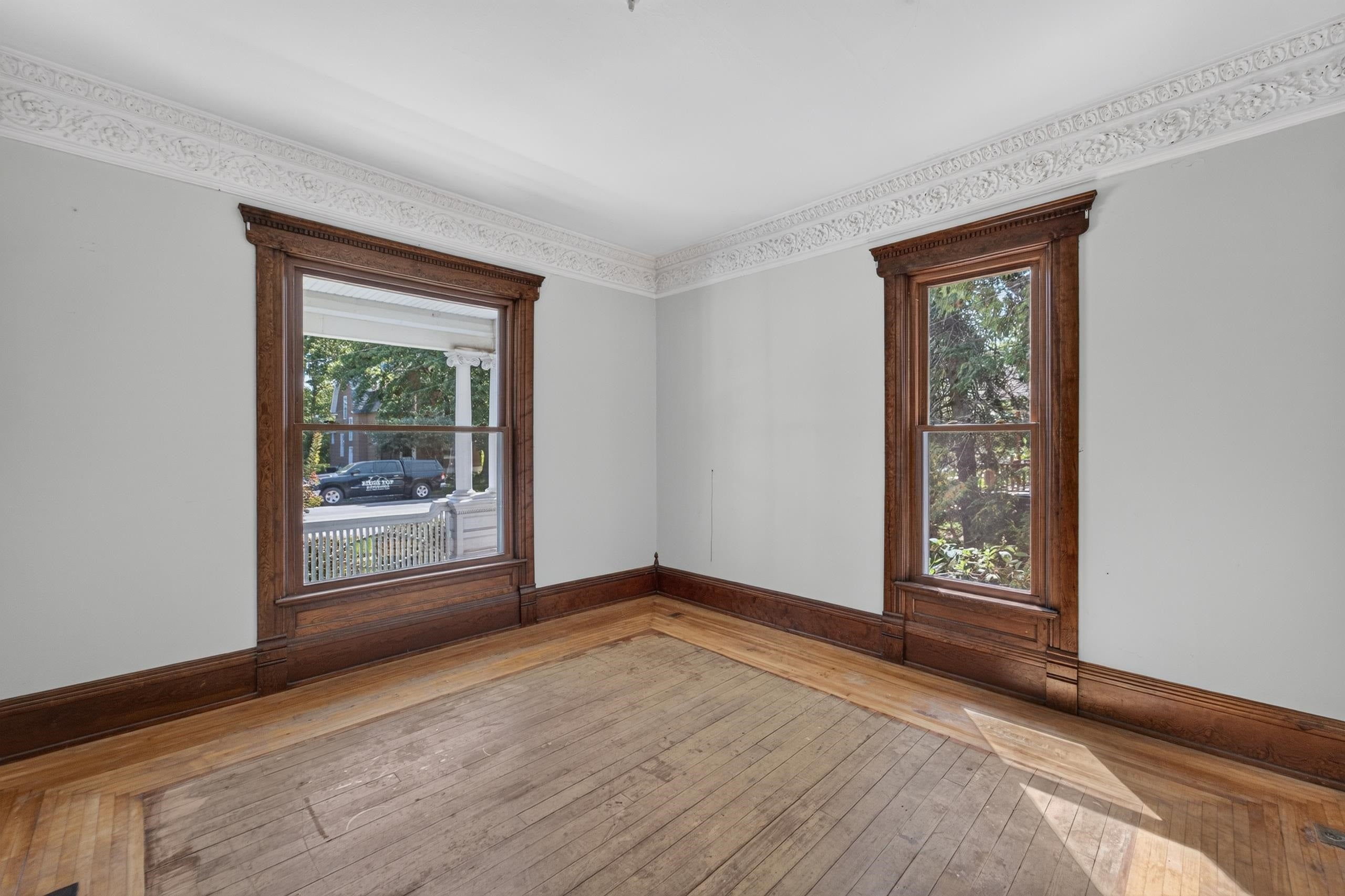 954 Bluff Street