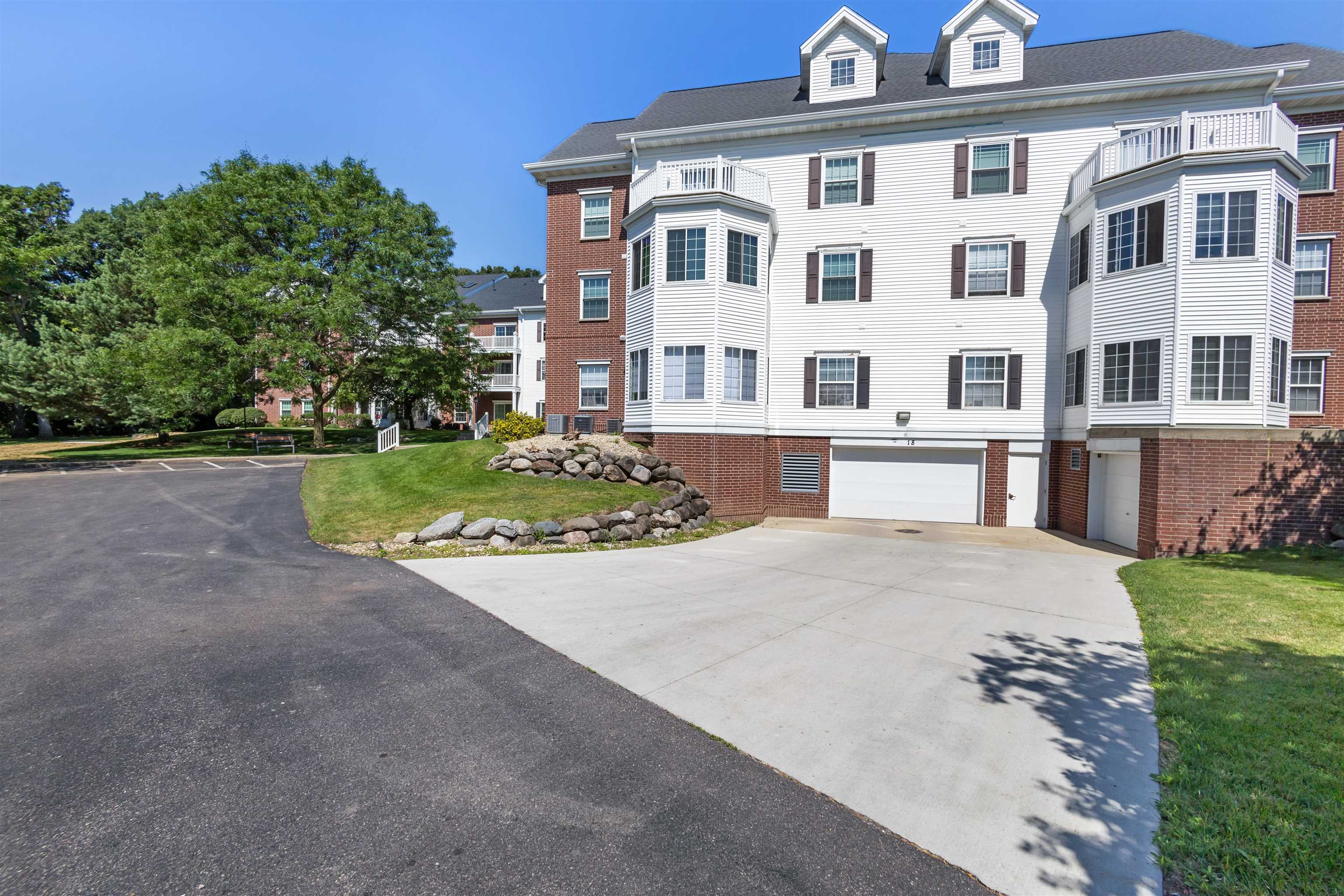 18 Kings Mill Circle 304