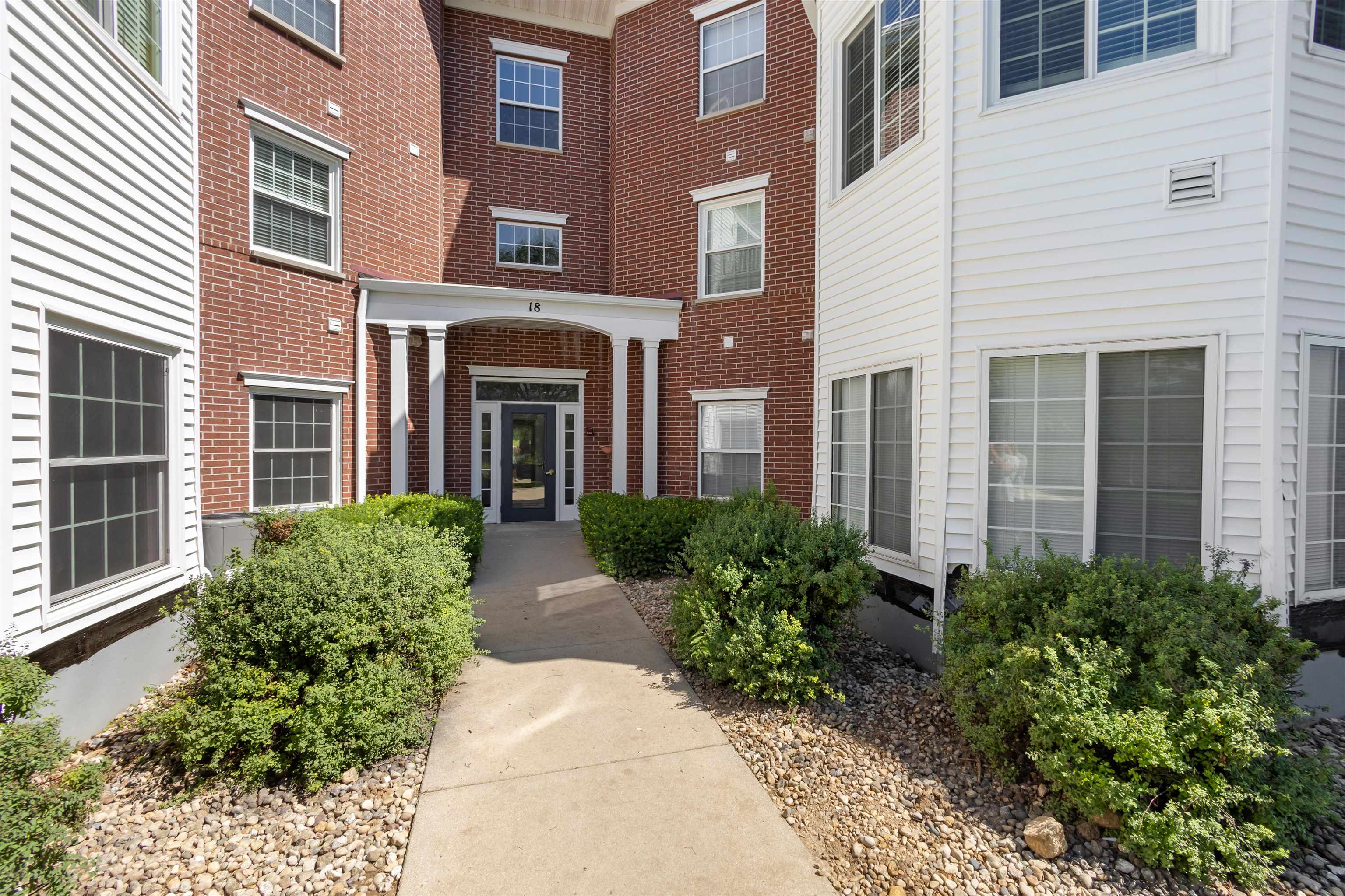 18 Kings Mill Circle 304