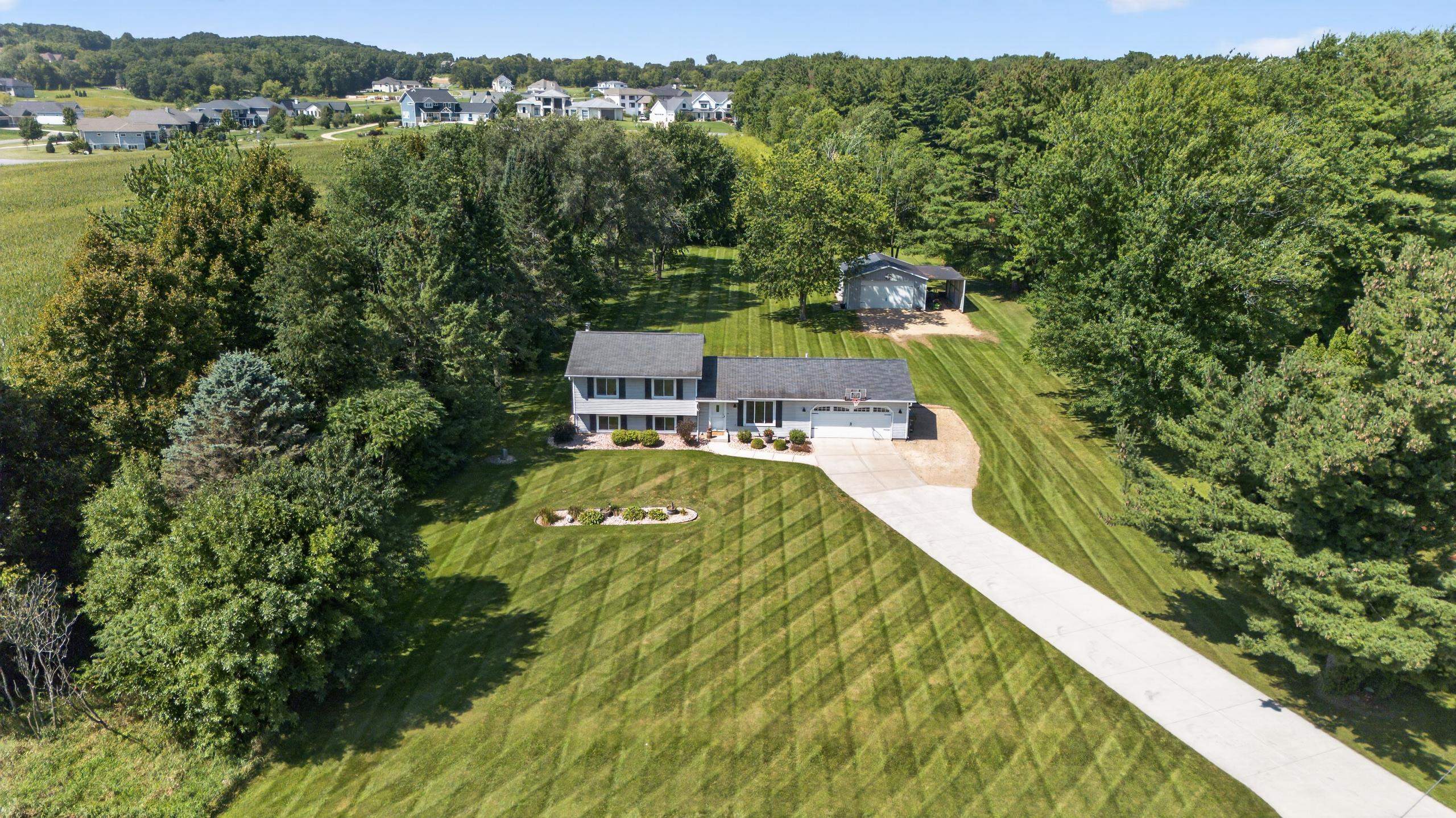 3425 Meadow Road