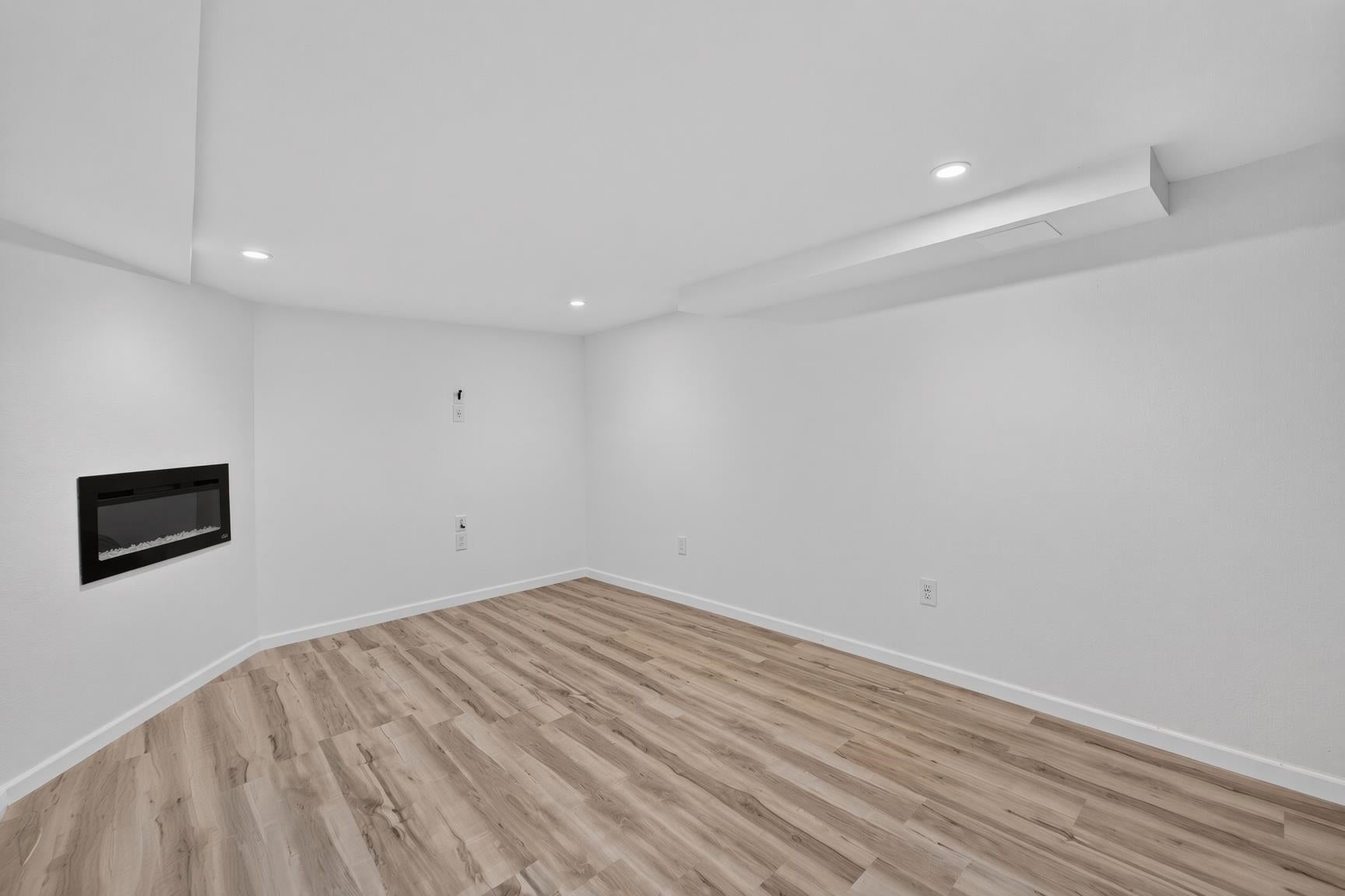 3425 Meadow Road