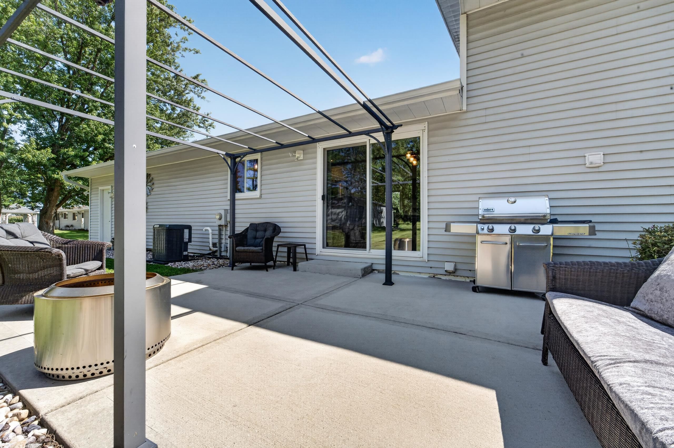 3425 Meadow Road
