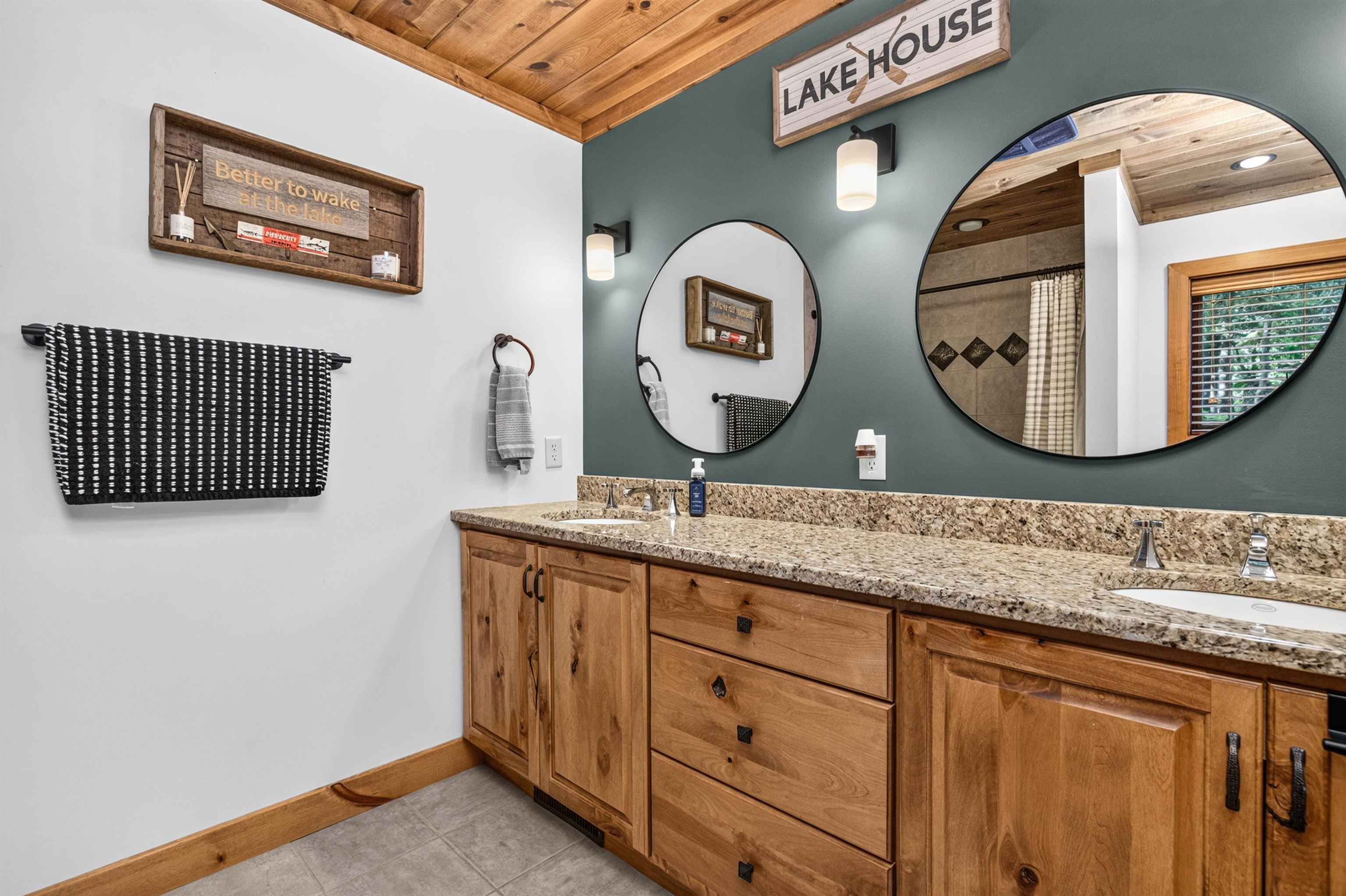 5643 & 5647 E Spider Lake Road