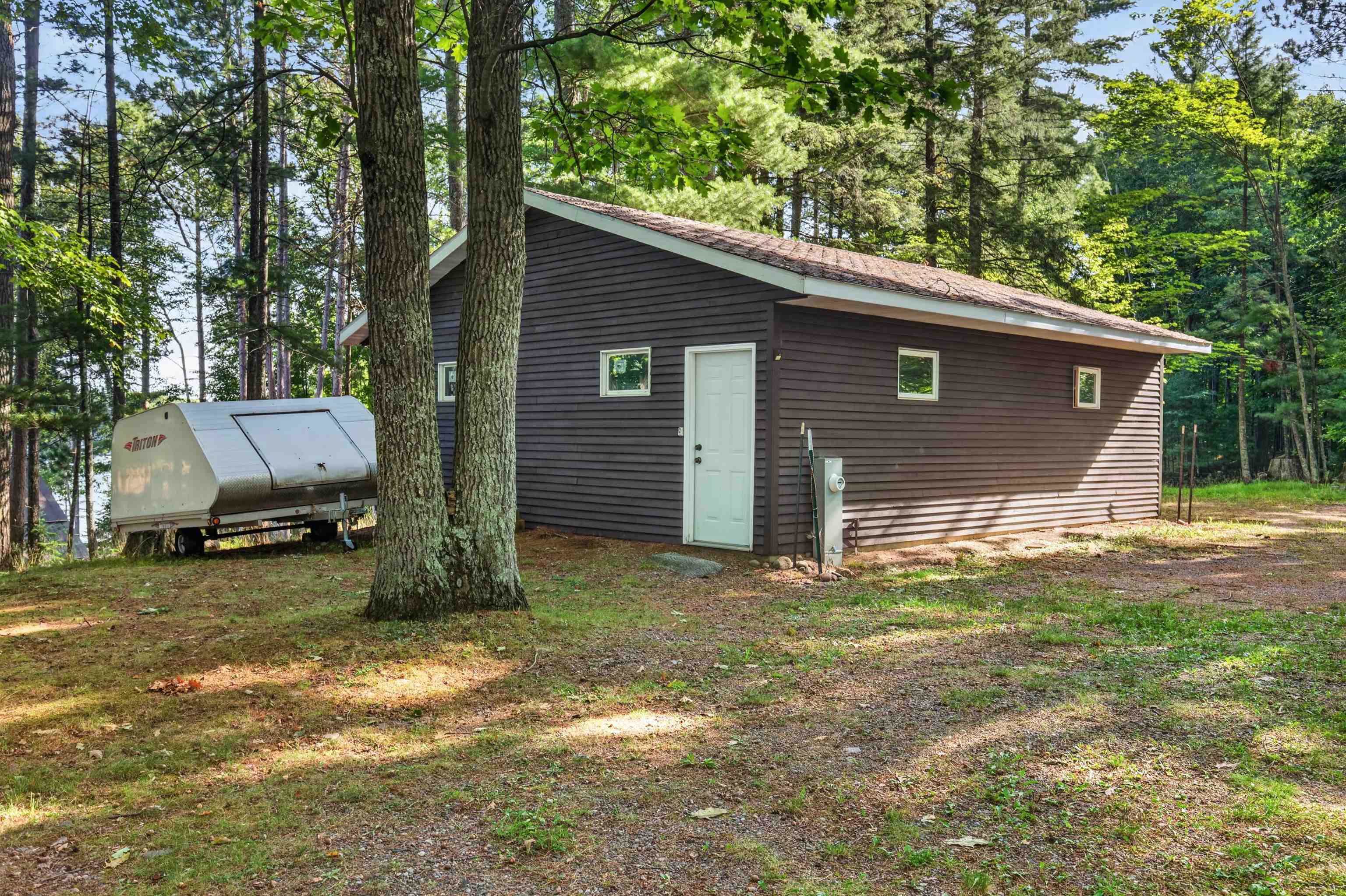 5643 & 5647 E Spider Lake Road