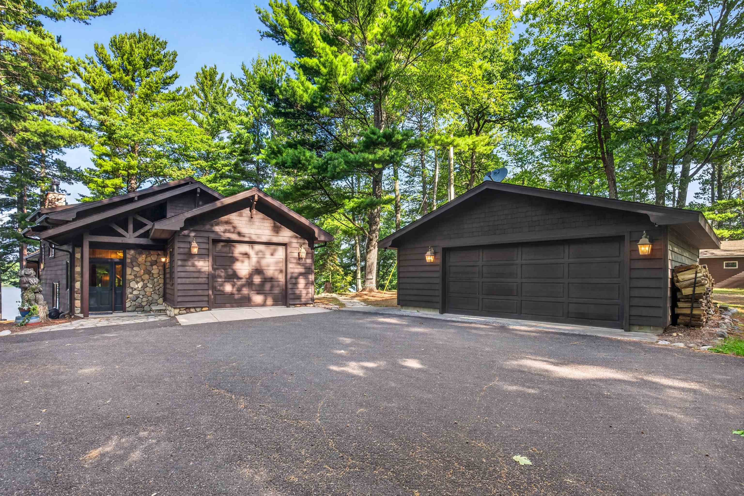 5643 & 5647 E Spider Lake Road
