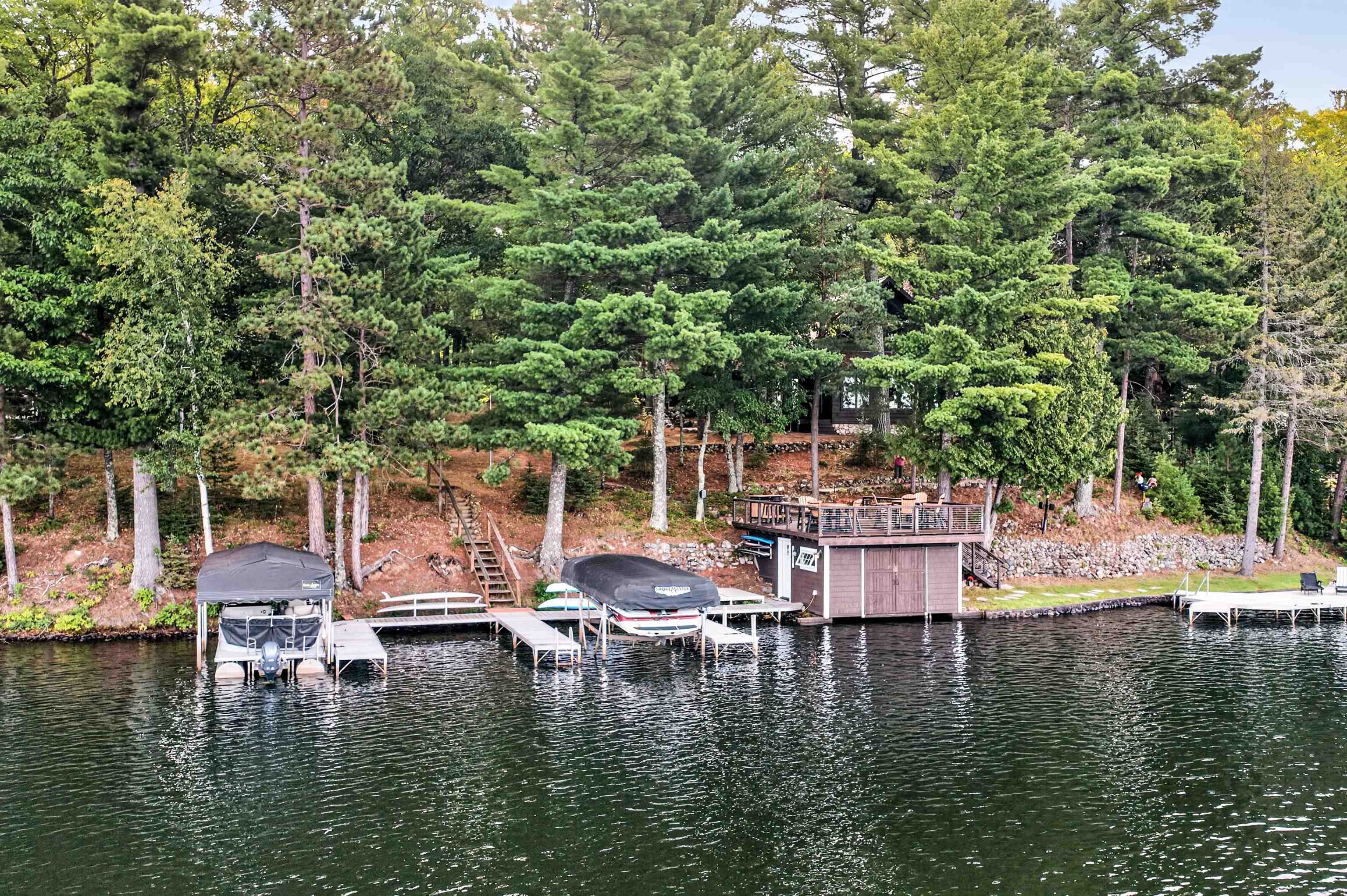 5643 & 5647 E Spider Lake Road