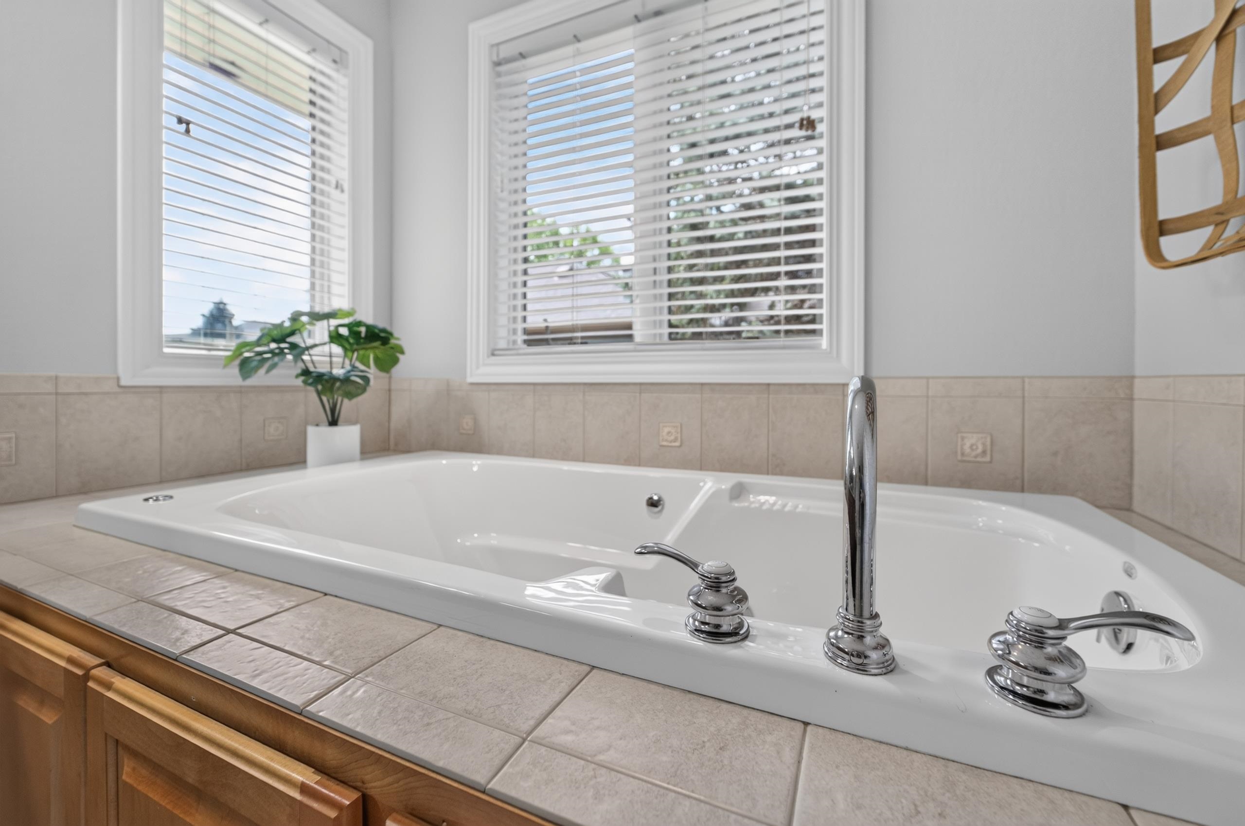 5480 Walden Bay Drive