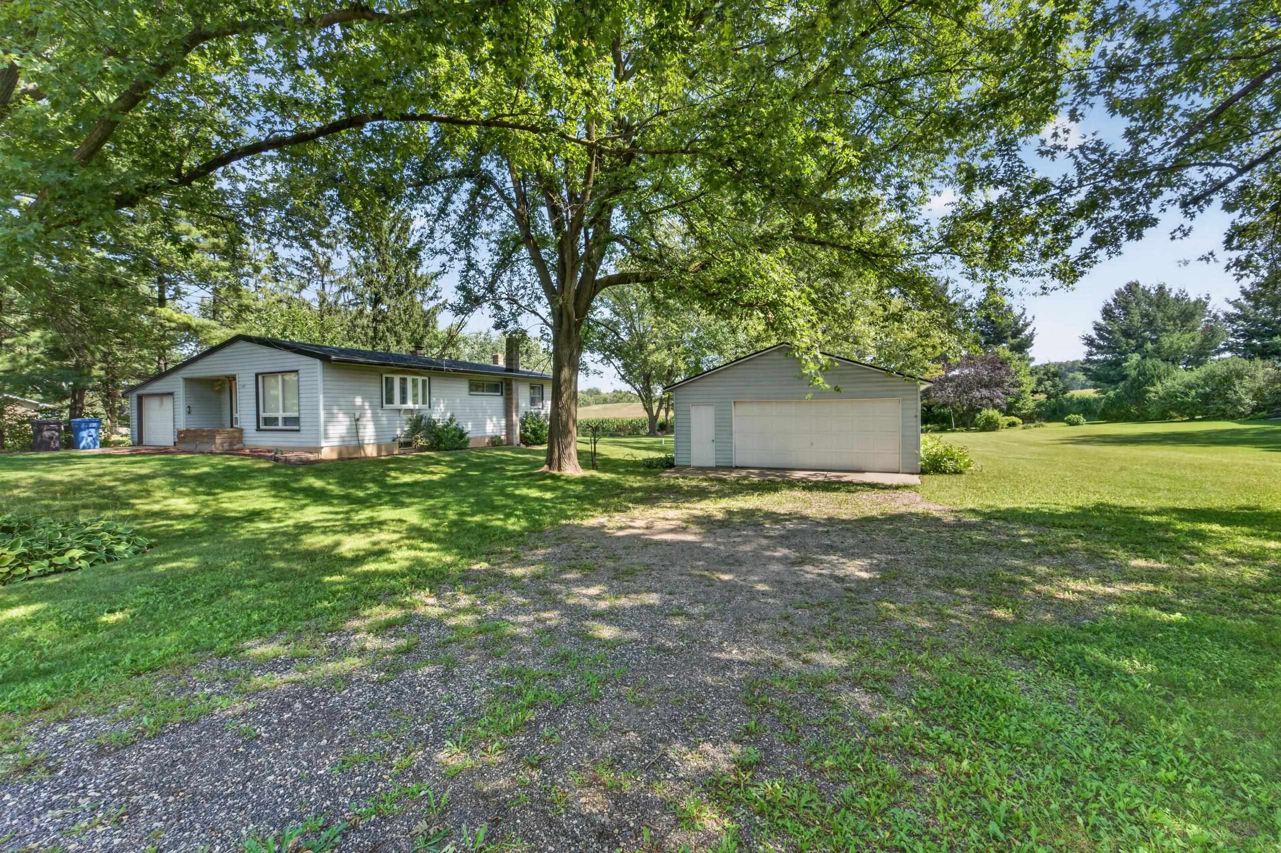 5182 Reiner Road
