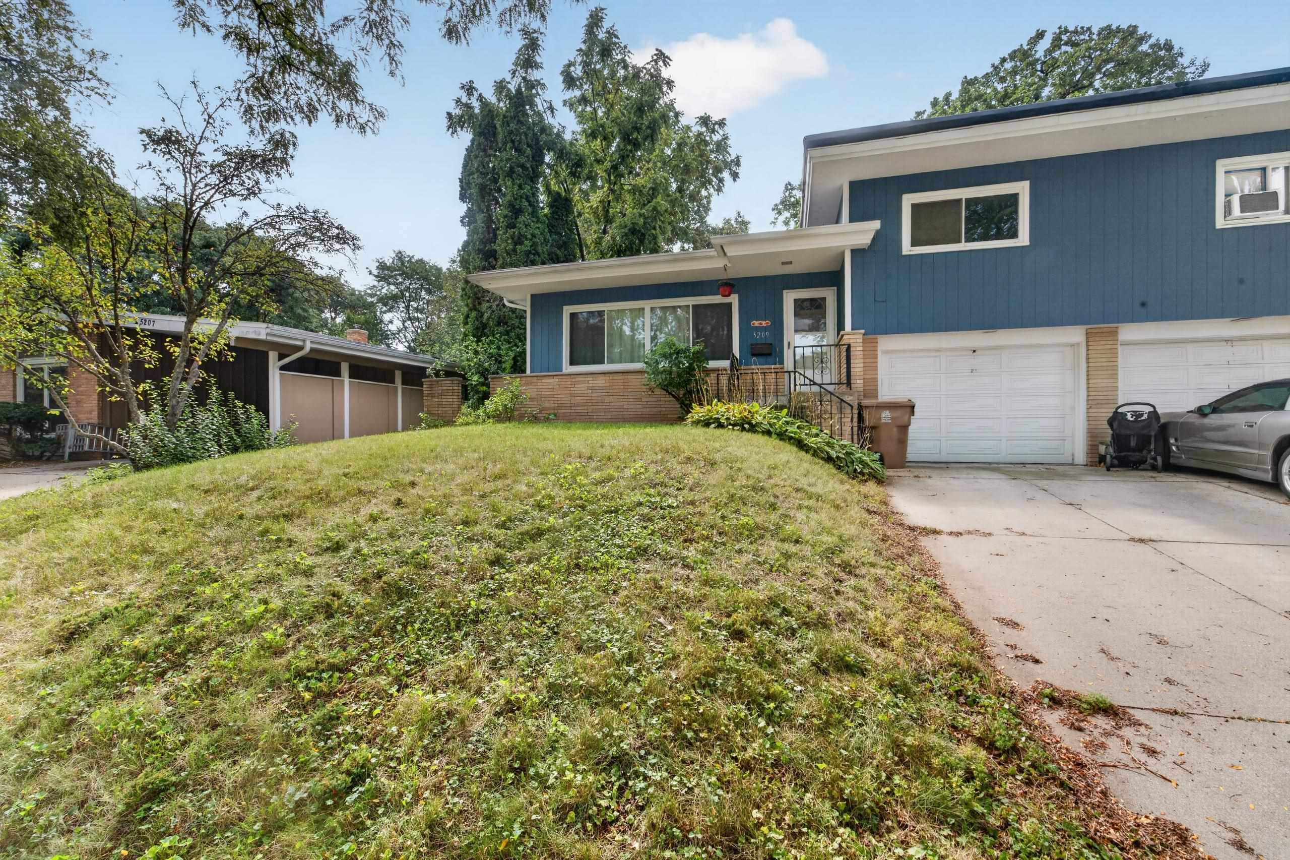 5209 Manitowoc Parkway