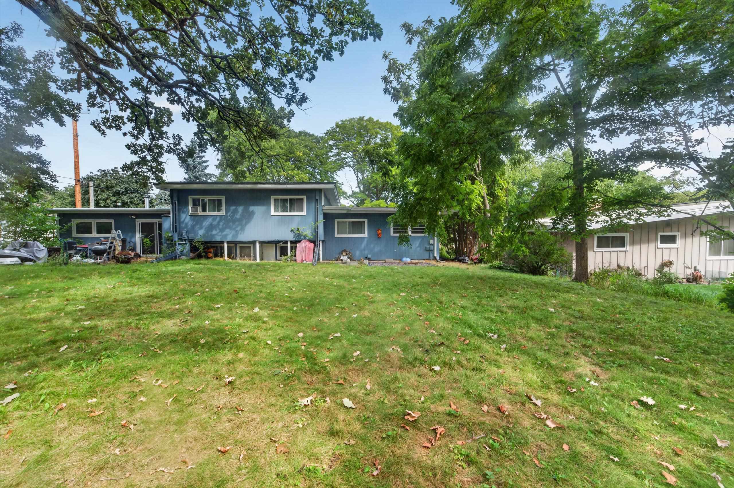 5209 Manitowoc Parkway