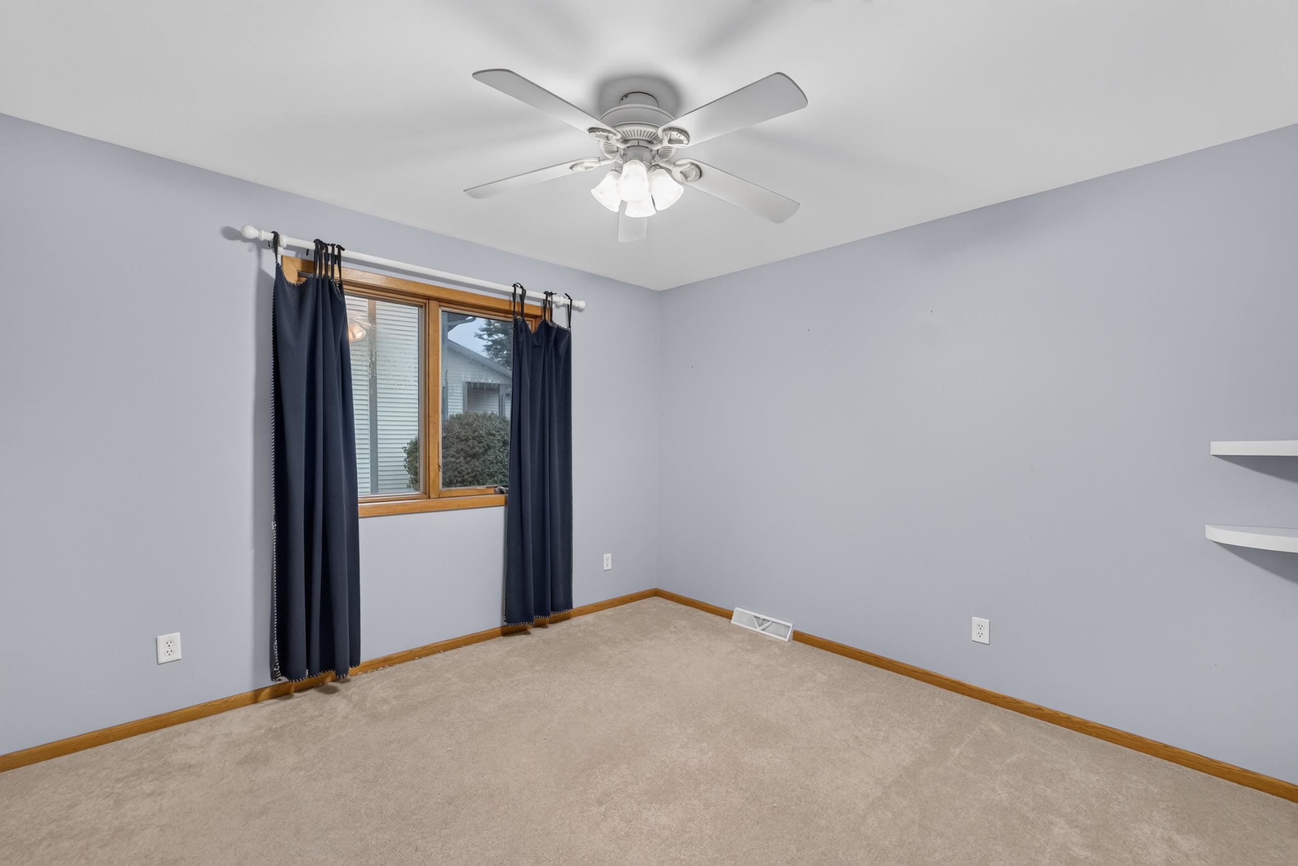 5904 Red Oak Trail