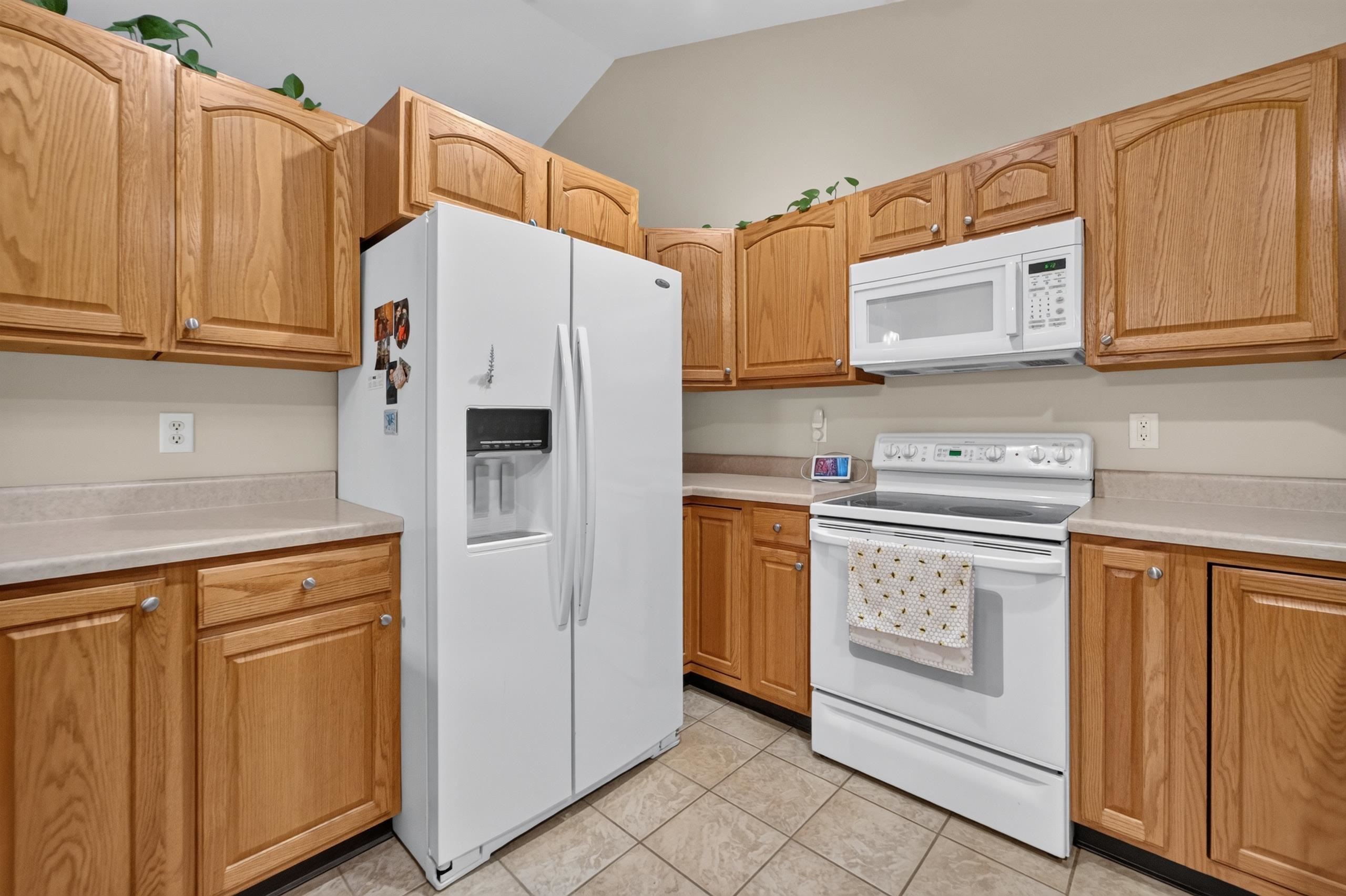 5904 Red Oak Trail